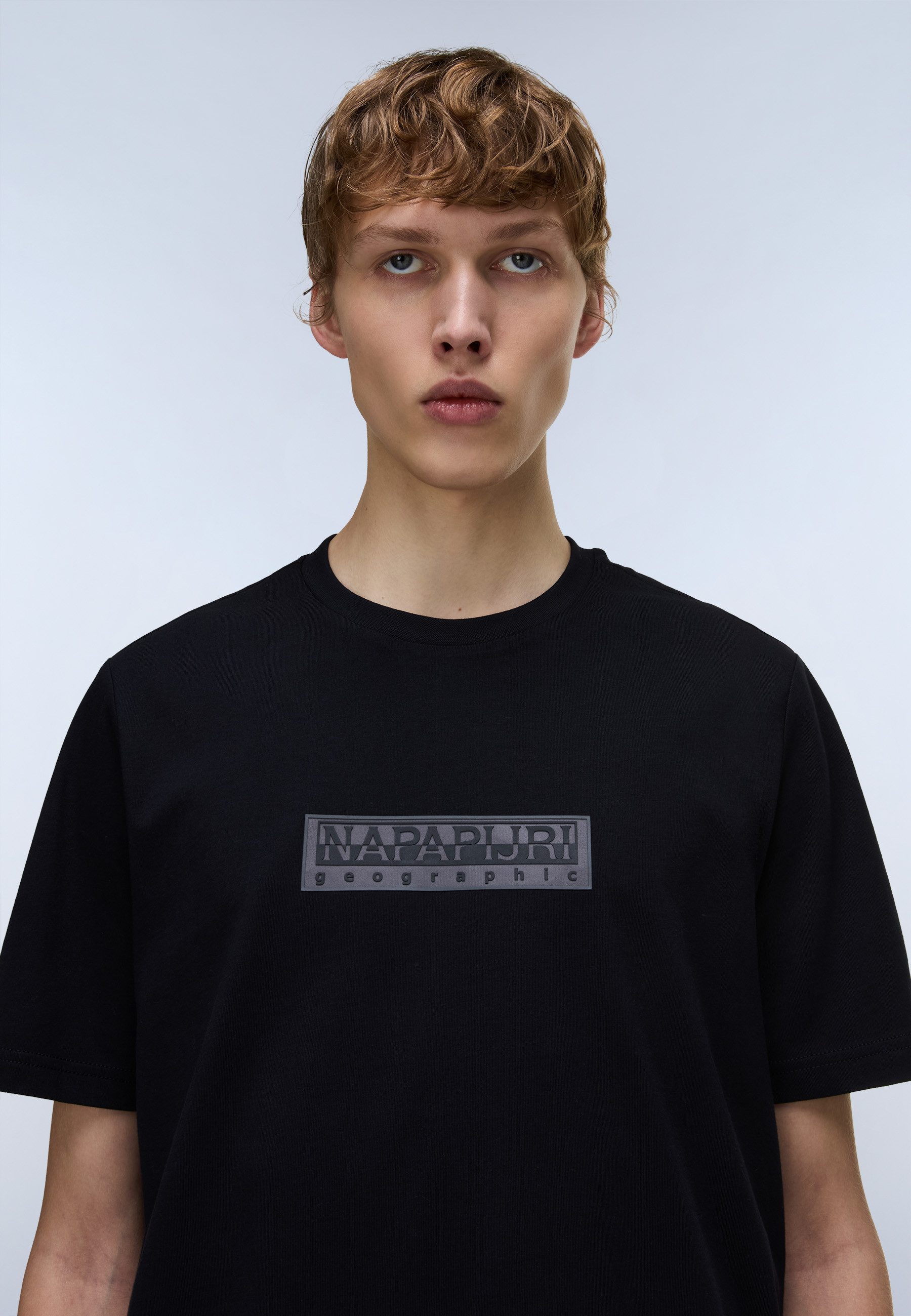 Napapijri T-Shirt BOX LOGO Kurzarmdesign, mit Rundhalsausschnitt, aus Baumwolle – Bild 4 von 5