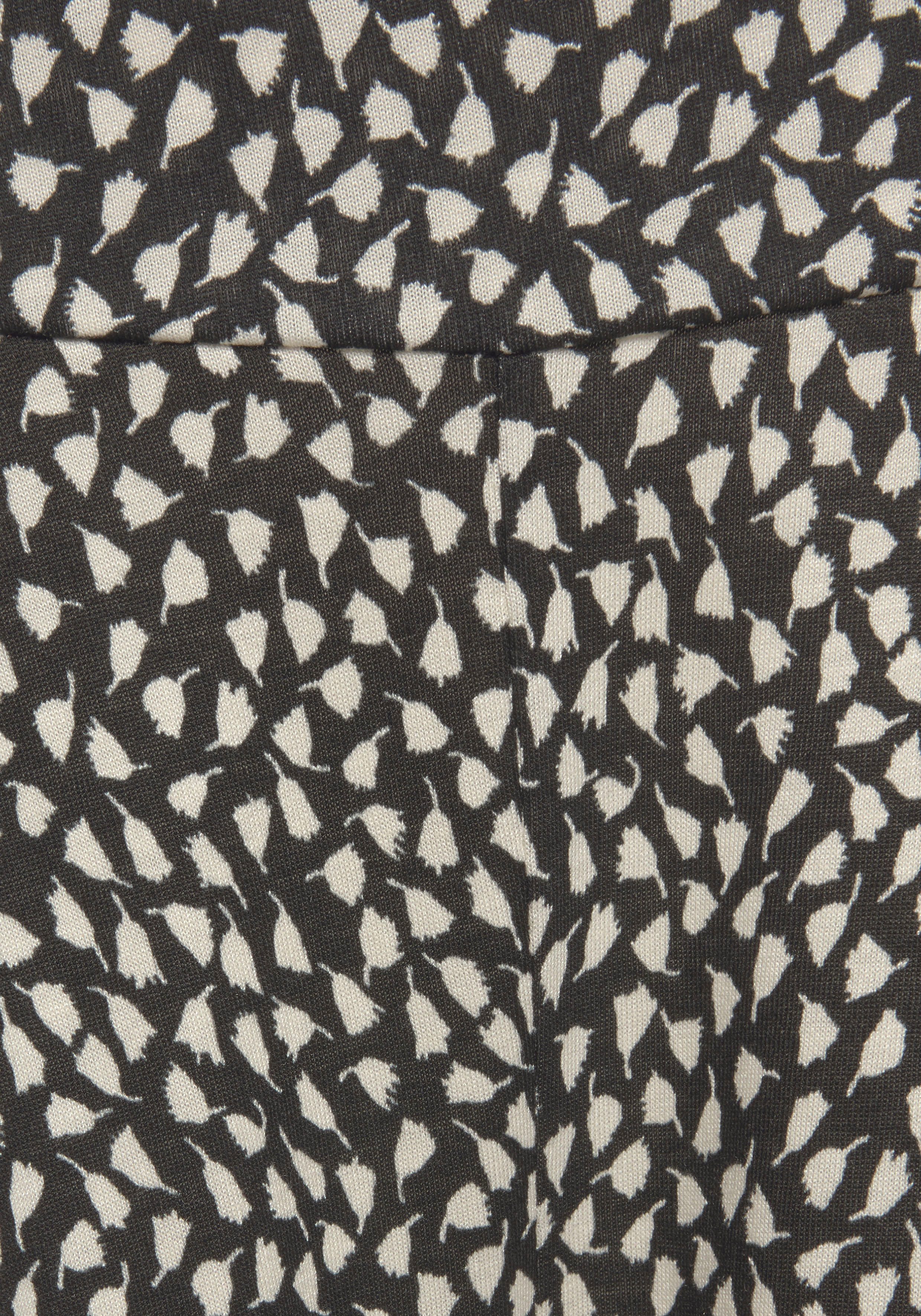 s.Oliver beach pants with floral print and pockets, lightweight jersey pants