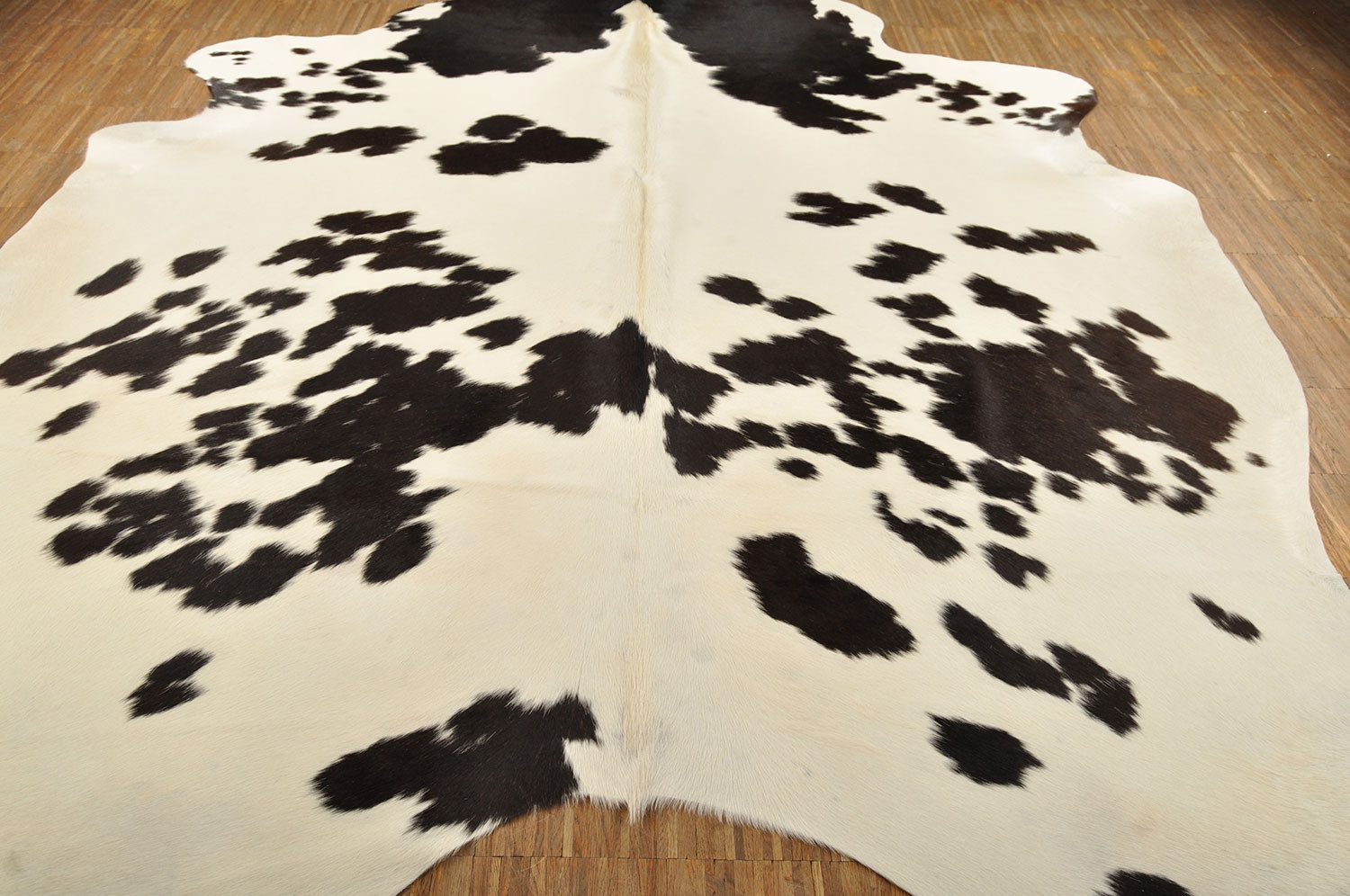 KUHFELL online & NOMAD Fellteppich KUHFELL RINDERFELL TEPPICH SCHWARZ WEISS ca. 220 x 190 cm – Bild 3 von 5