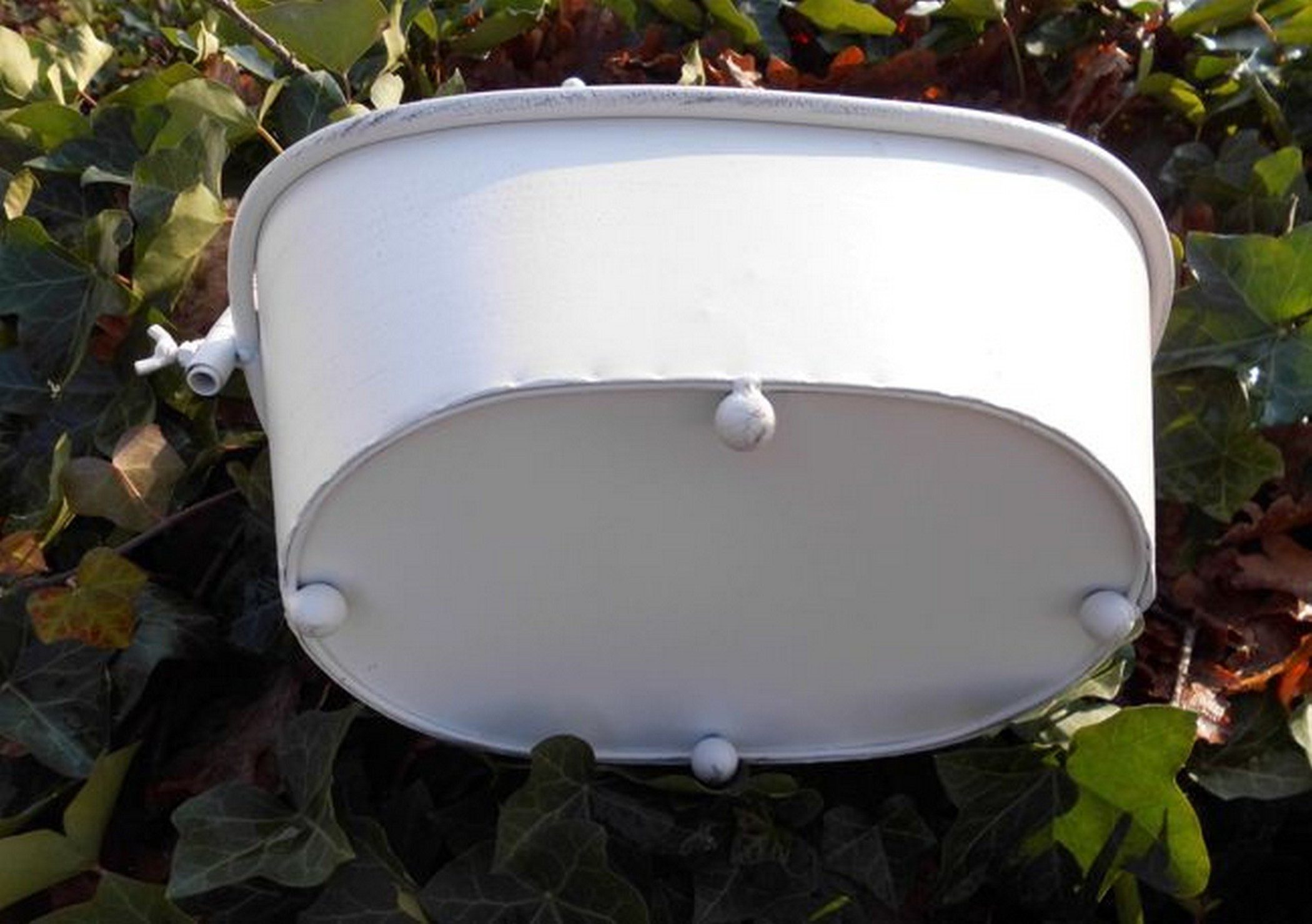 Deko-Impression Pflanzschale Wanne mit Deko-Wasserhahn Blumentopf Pflanzschale weiß 36 cm (1 St)