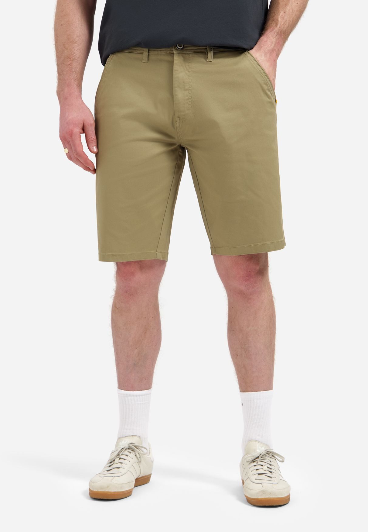 NO EXCESS Shorts