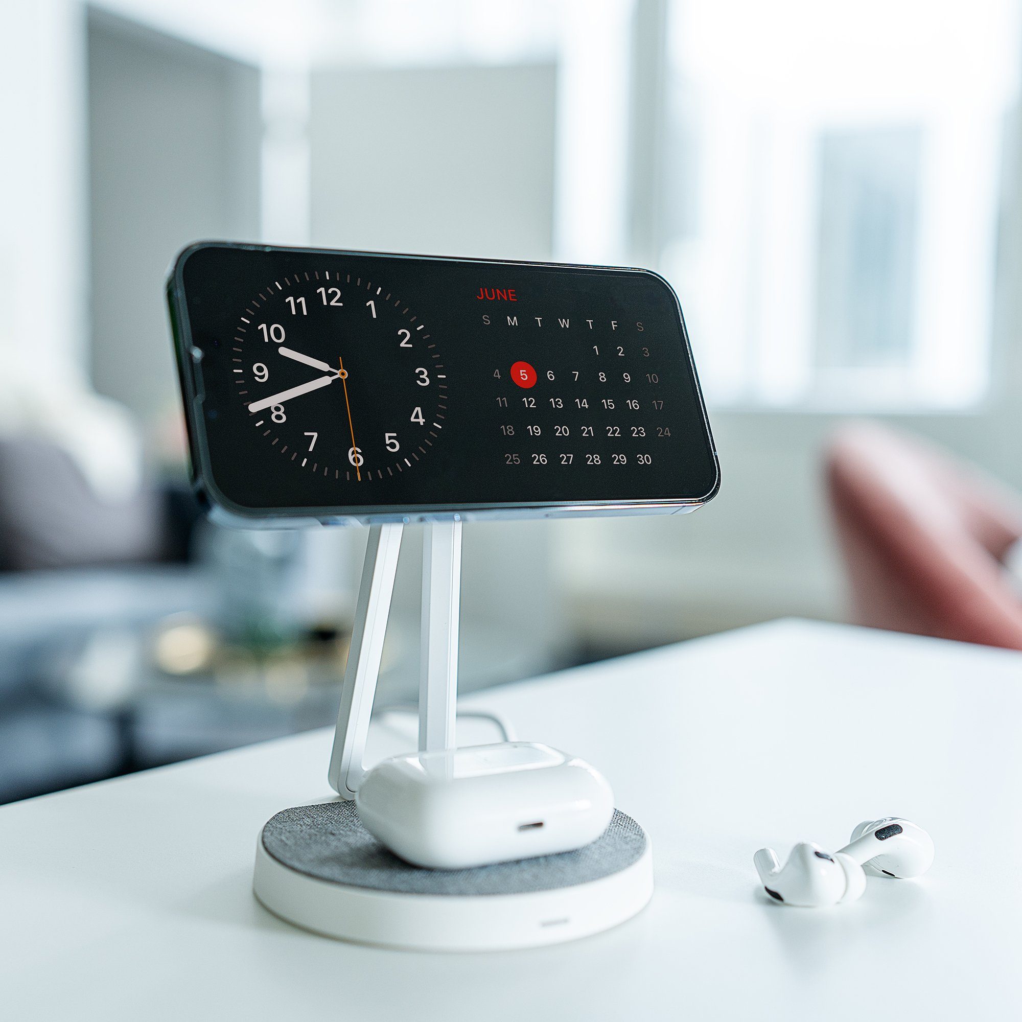 XLAYER MagFix Pro 2-in-1 Ladestation Apple Wireless Charger I Magsafe I 15W Wireless Charger