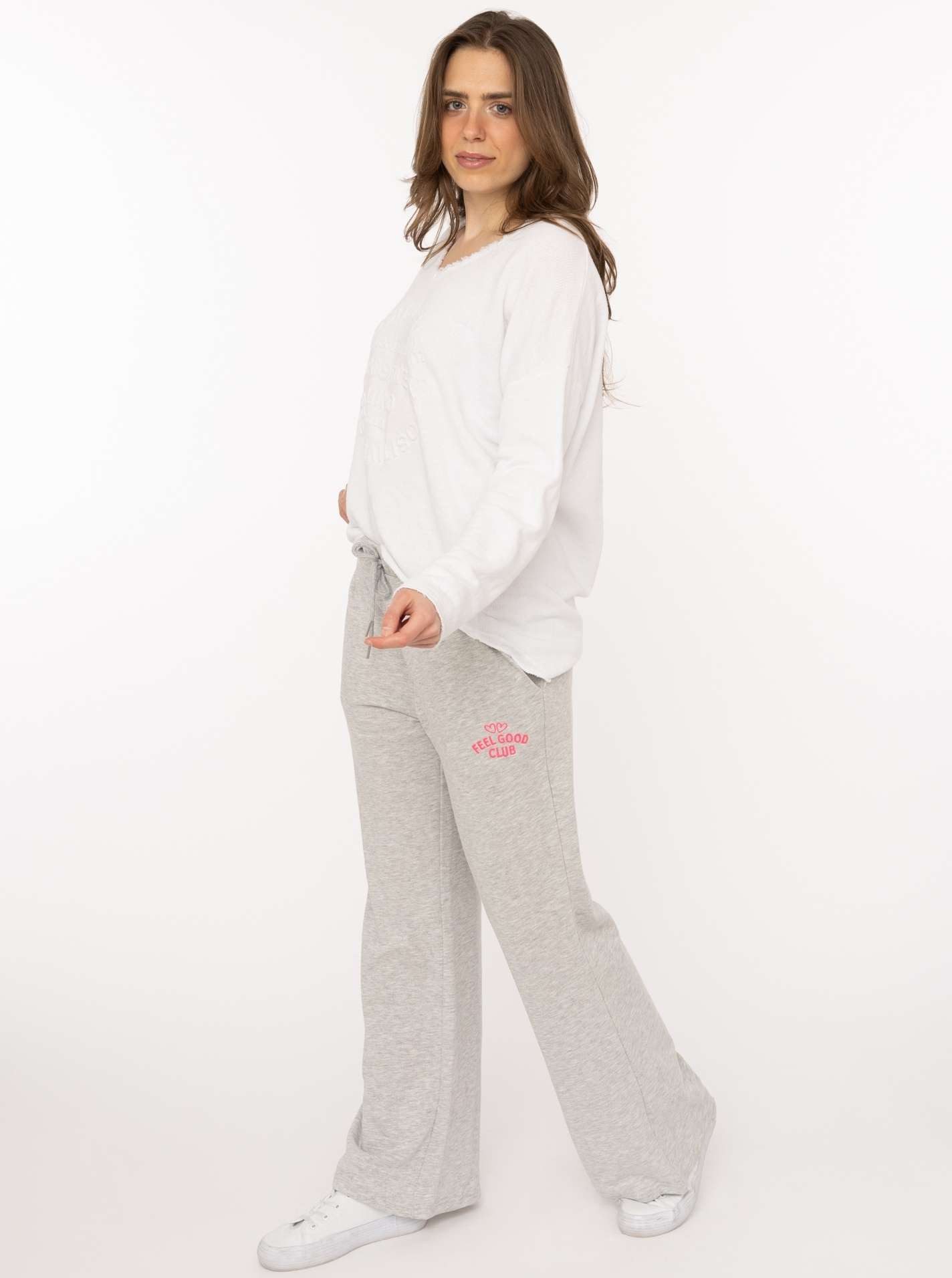 Zwillingsherz Sweathose "Feel Good Club" unifarben, kleine Stickerei