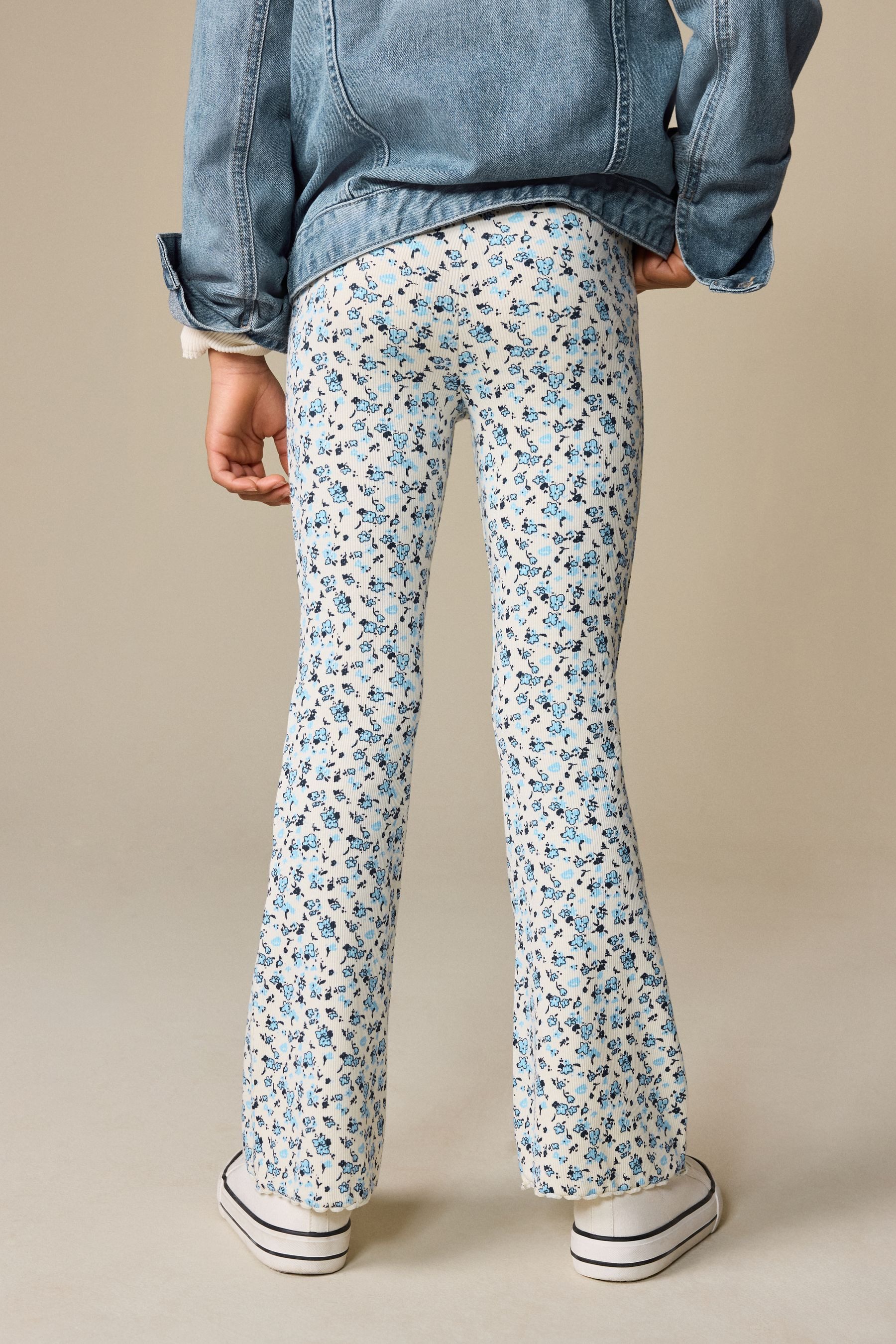 Next Leggings Gerippte Leggings mit ausgestelltem Bein (1-tlg)