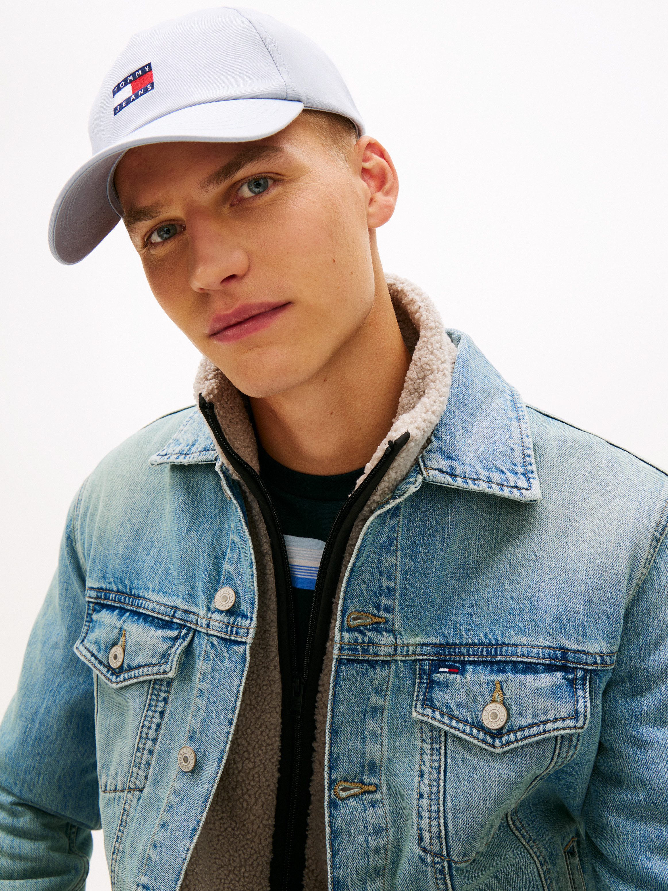 Tommy Jeans Baseball Cap TJM HERITAGE CORE CAP UNISEX Klemmverschluss, große Logostickerei
