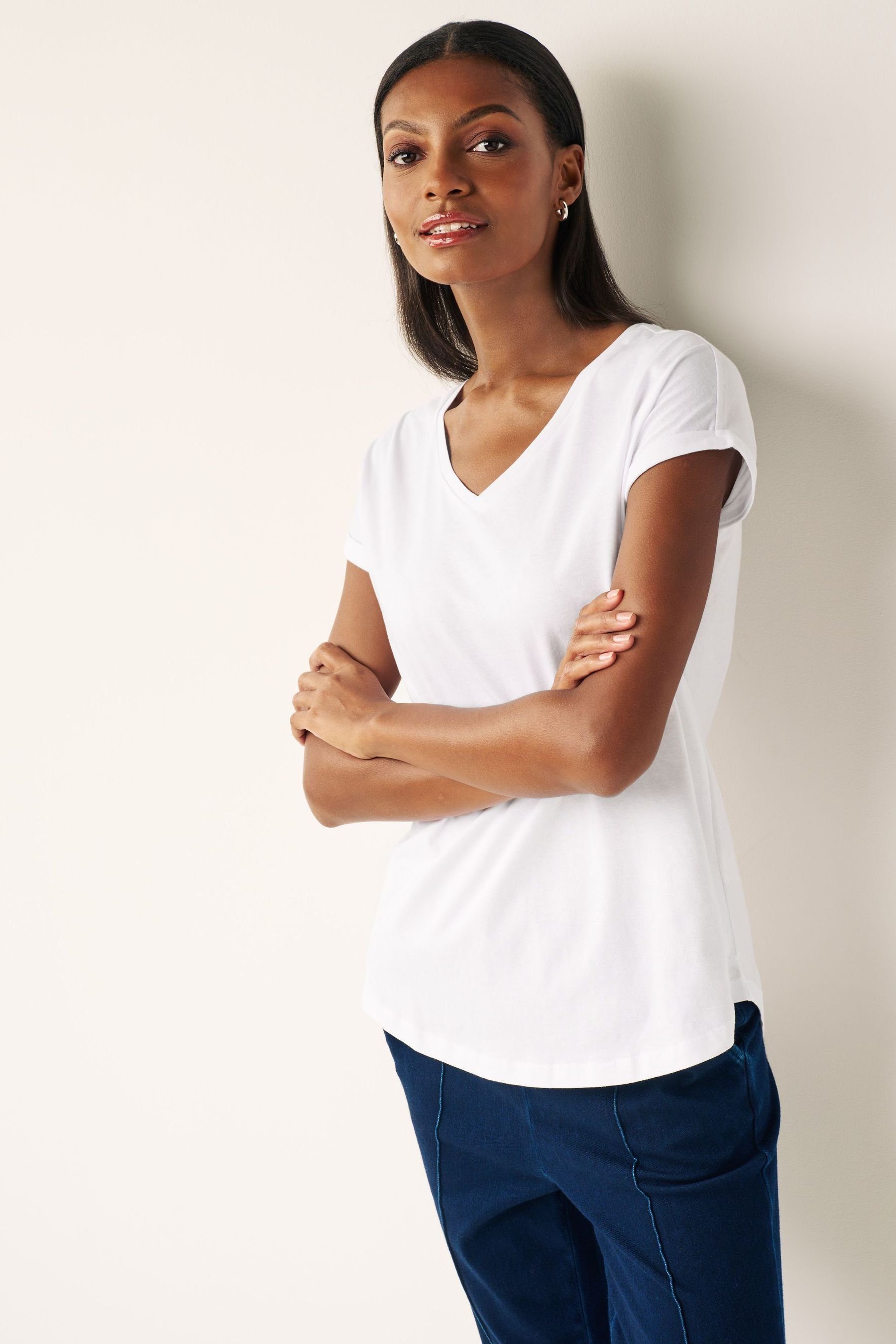 T-Shirt Next White V-Ausschnitt (1-tlg) mit Flügelärmel T-Shirt