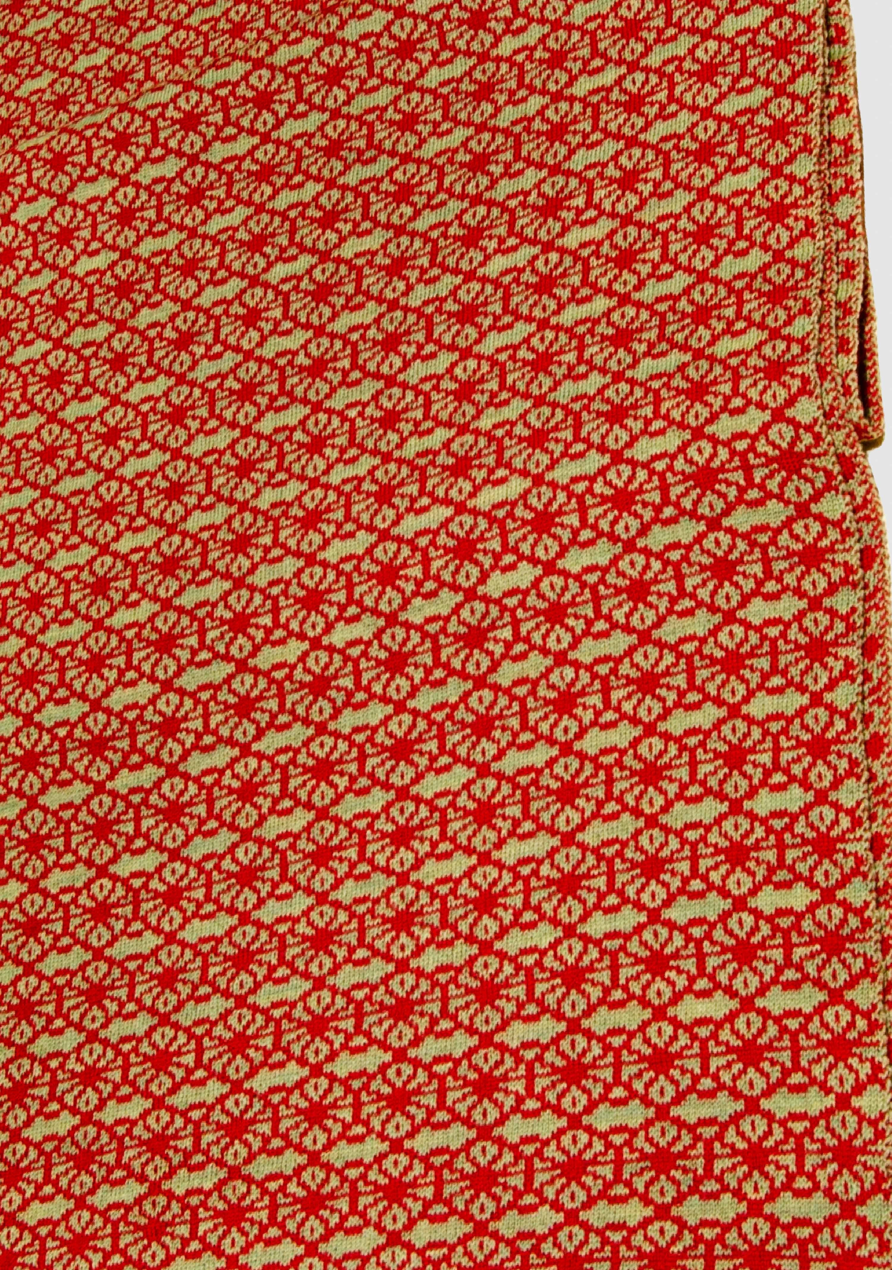LANARTO slow fashion Wollschal Schal Blüte aus 100% Merino extrasoft in schönen Farben rot_heu