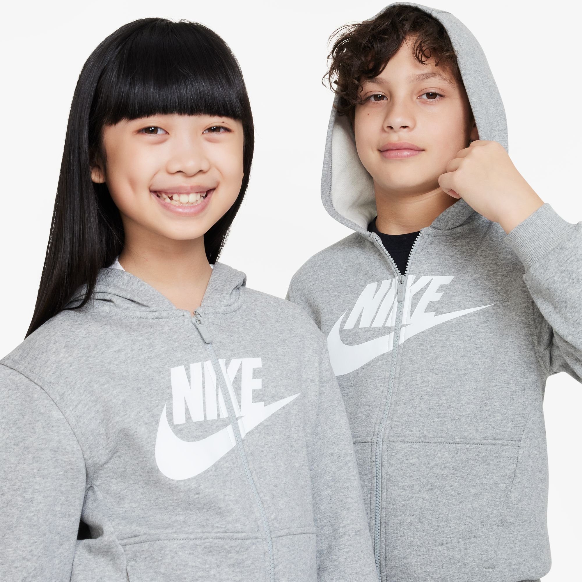 Kapuzensweatjacke CLUB FULL-ZIP DK Sportswear BIG HOODIE GREY/WHITE KIDS' Nike GREY HEATHER/BASE FLEECE