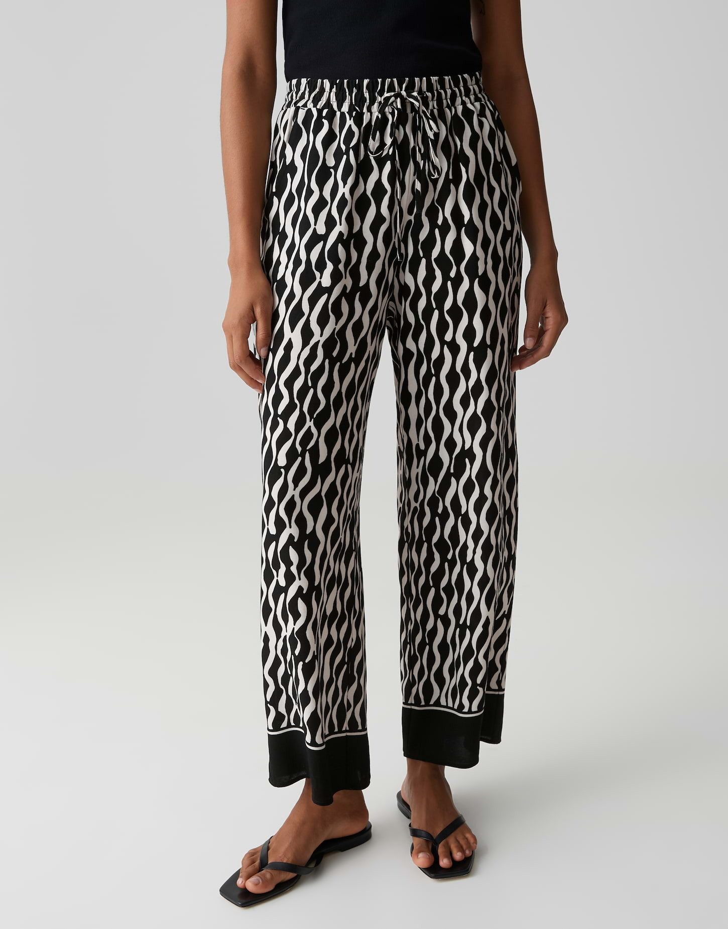 OPUS Culotte MAROU MOTION mit Print Gummibund und Taschen für lässigen Komfort