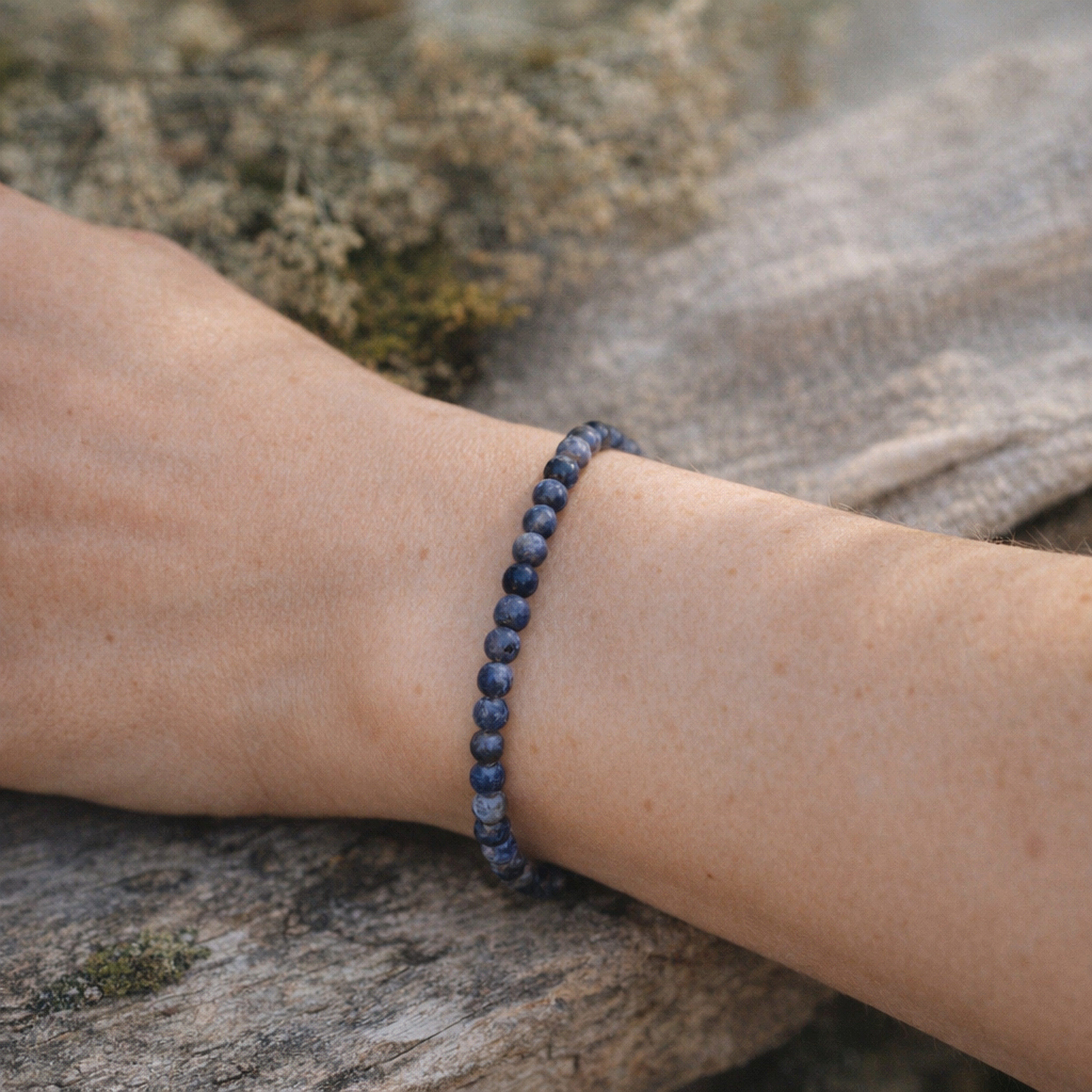 Lebensquelle Plus Armband Dumortierit Mini-Kugelarmband, 4 mm – Bild 2 von 5