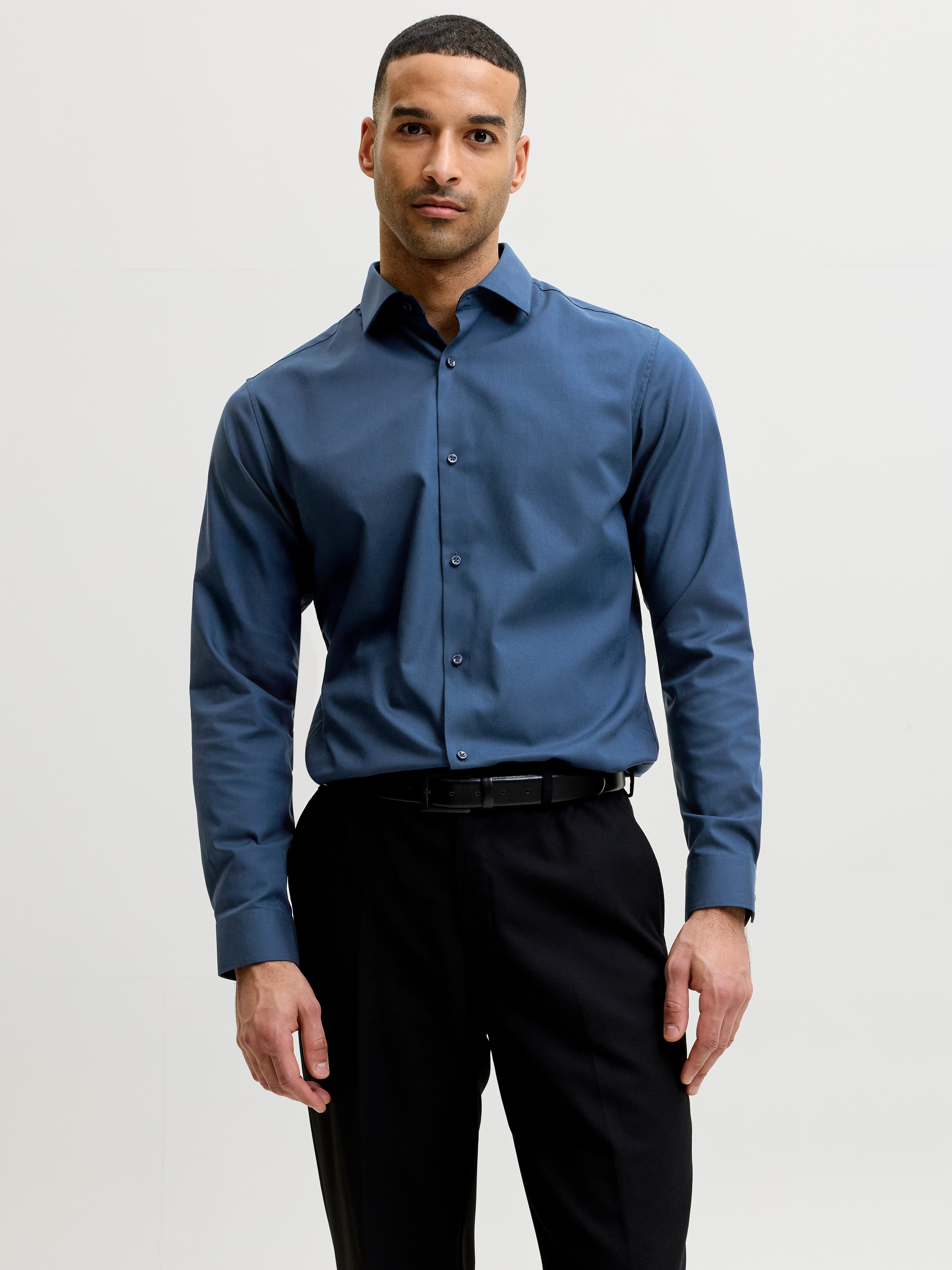 Jack & Jones Langarmhemd JPRBLAPARKER Slim Fit Hemd, atmungsaktiv, ideal für den Alltag Baumwolle, slim fit