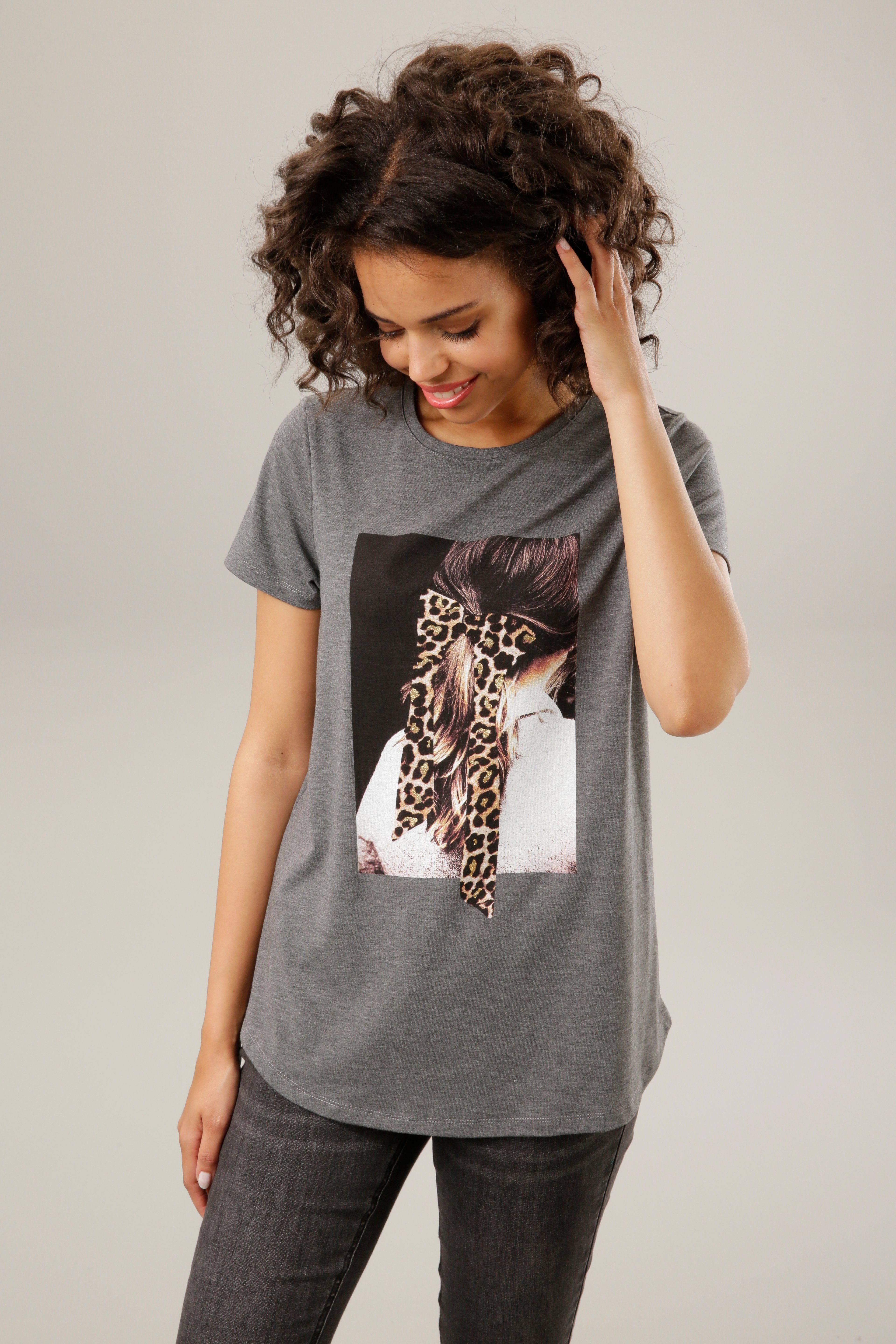 Aniston CASUAL T-Shirt mit Glitzer verziertem Frontdruck - NEUE KOLLEKTION