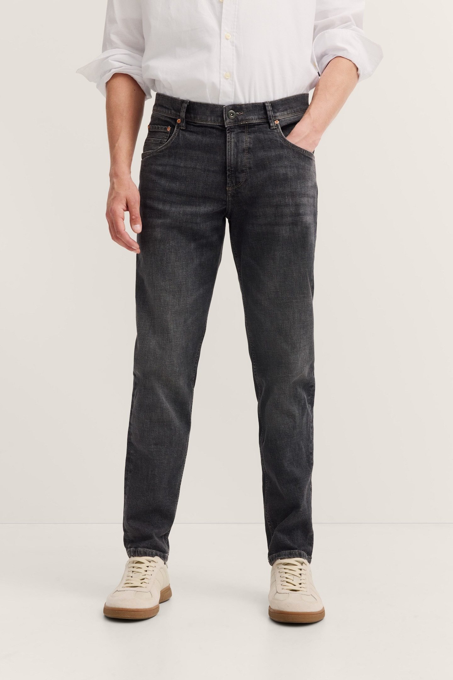 Bugatti 5-Pocket-Jeans Tapered Fit aus Stretch Handcrafted Denim