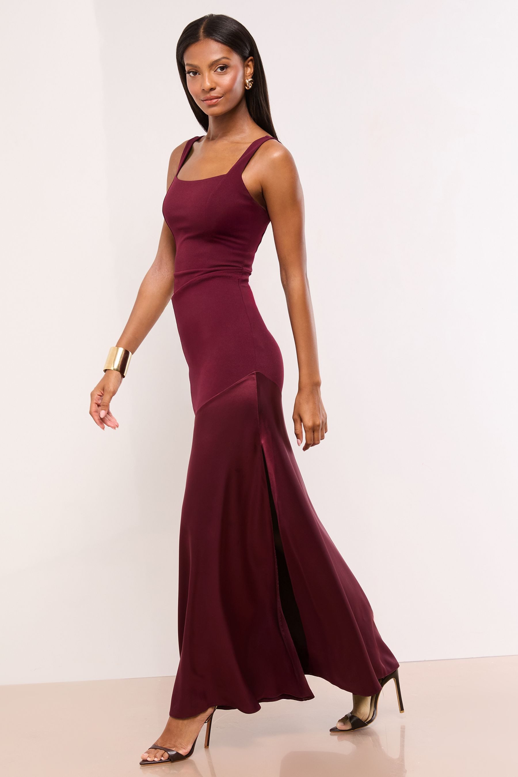 LIPSY Satinkleid Lipsy Maxi-Brautjungfernkleid aus Satin, Regular (1-tlg) – Bild 4 von 5