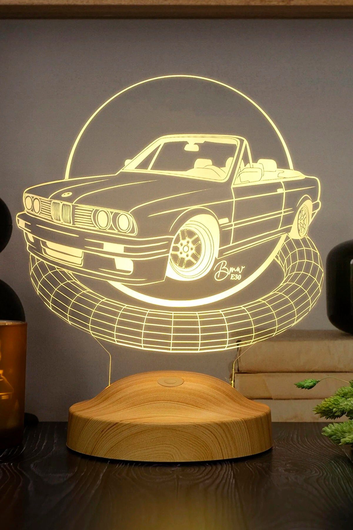 Geschenkelampe LED Nachttischlampe Klassische Automobile Nachttischlampe 3D Licht mit Gravur für AutoFans, Leuchte 7 Farben fest integriert, Geschenk für Männer – Bild 4 von 5