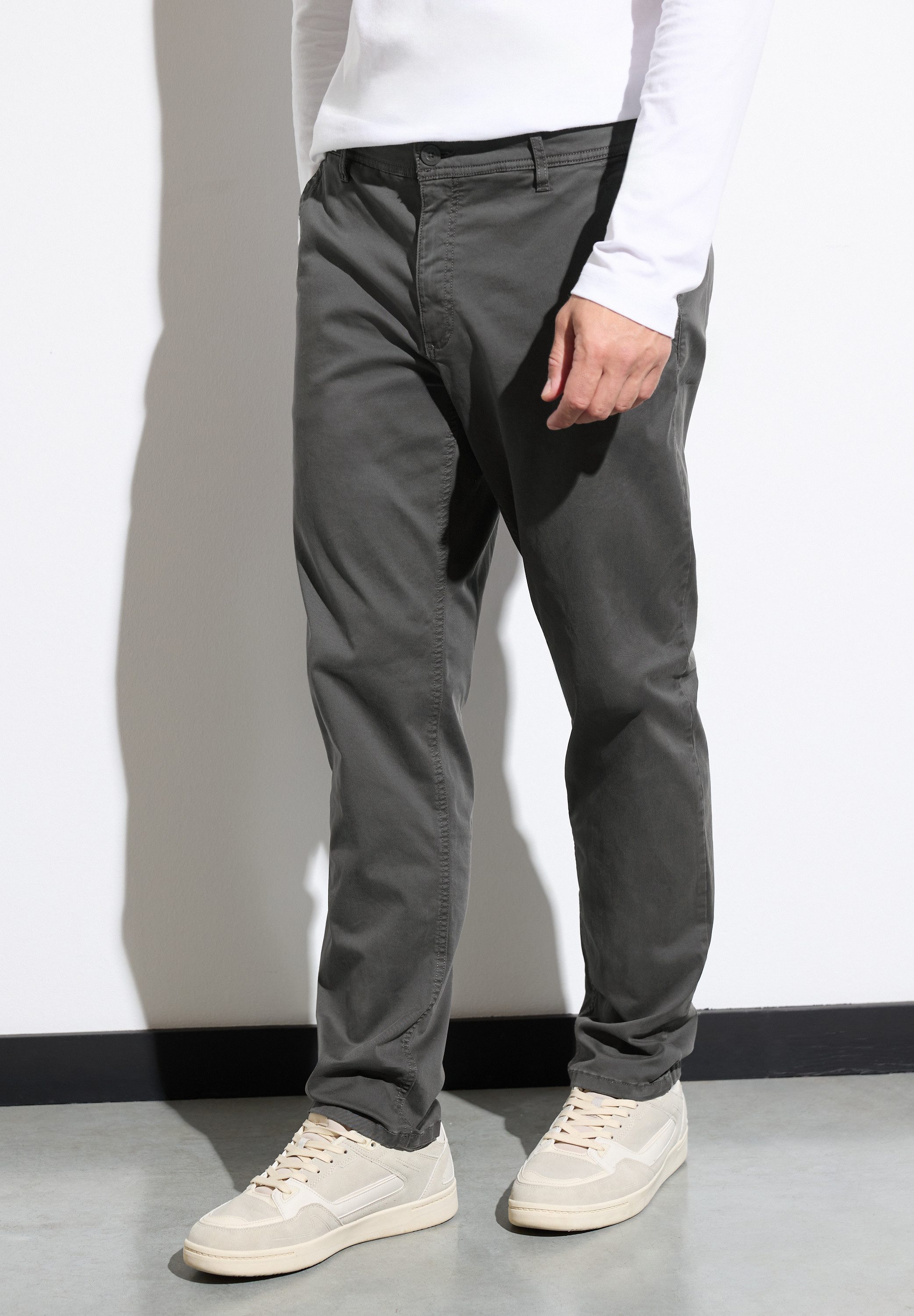 STREET ONE MEN Chinohose aus Baumwolle günstig online kaufen