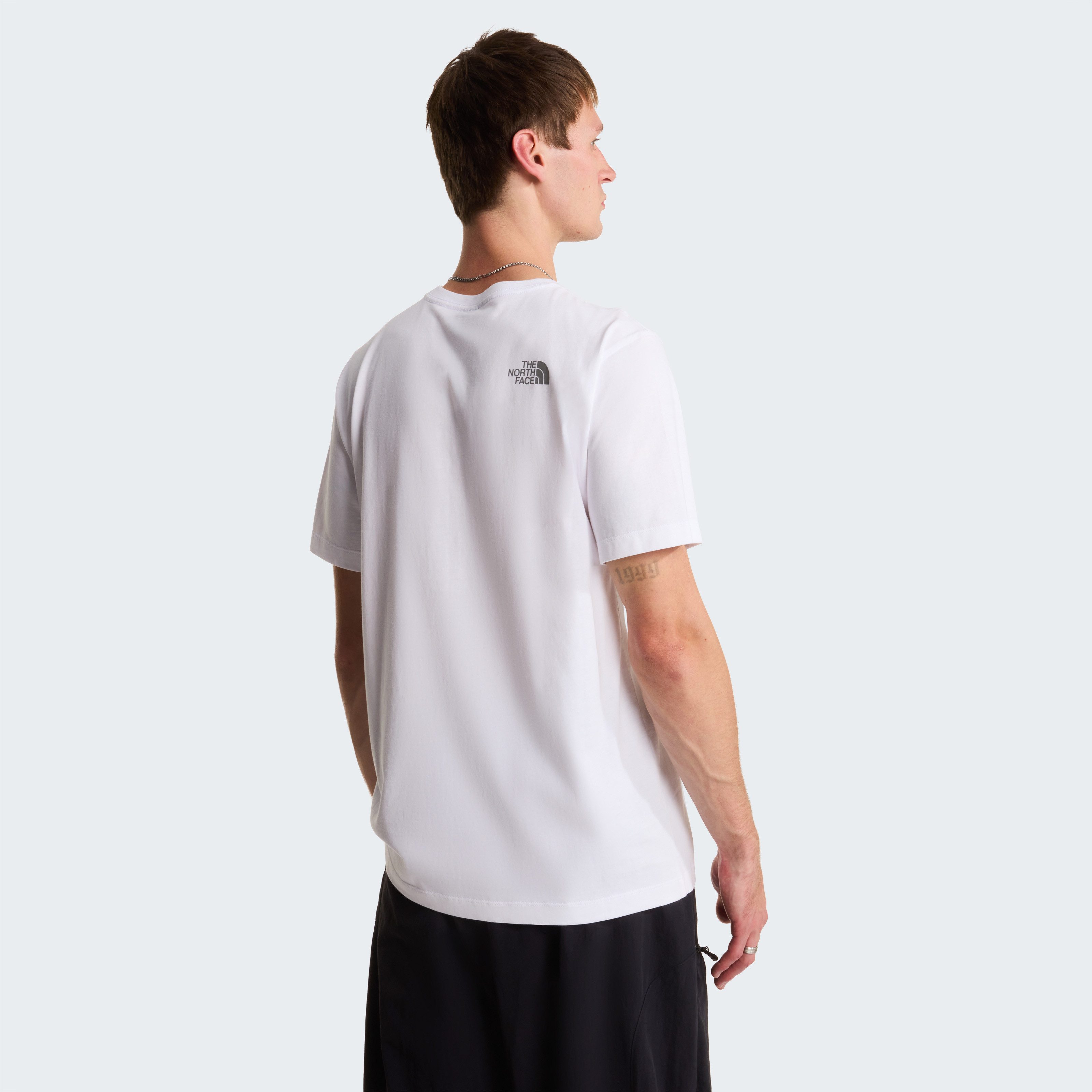 The North Face T-Shirt M MOUNTAIN LINE REGULAR SHORT SLEEVE TEE normale Passform, Kurzarm, für sportliche Aktivitäten und Outdoor