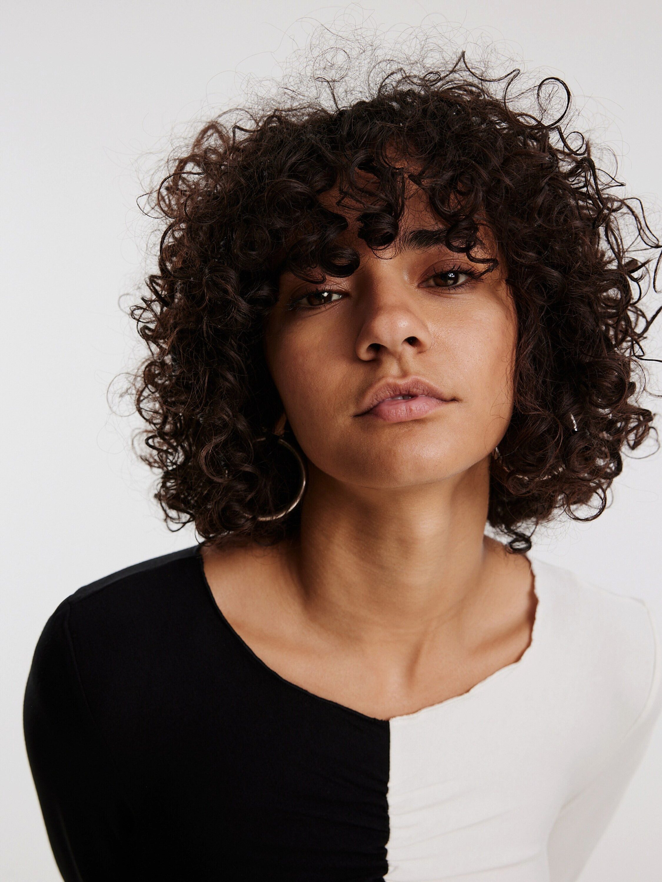 EDITED Langarmshirt Karolina (1-tlg) Plain/ohne Details günstig online kaufen