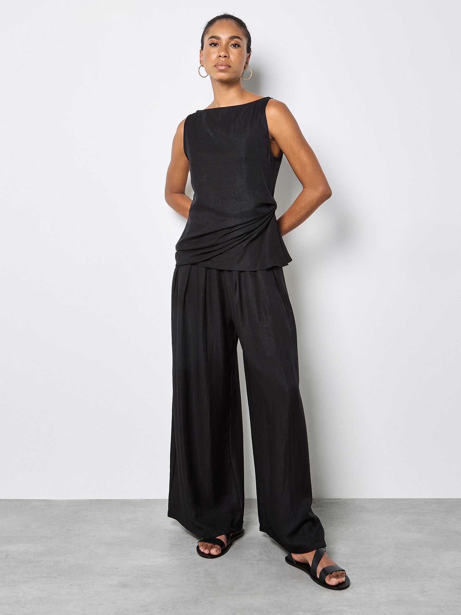 Apricot Palazzohose Weite Hose aus strukturiertem Twill mit Plissee günstig online kaufen