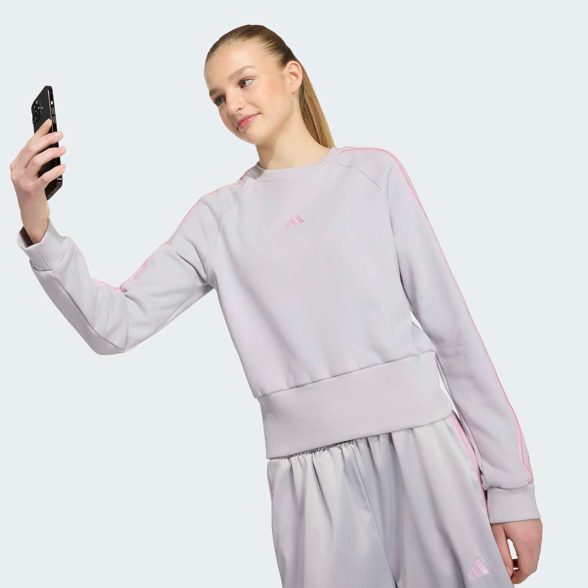adidas Sportswear Sweatshirt SATIN – Bild 2 von 5