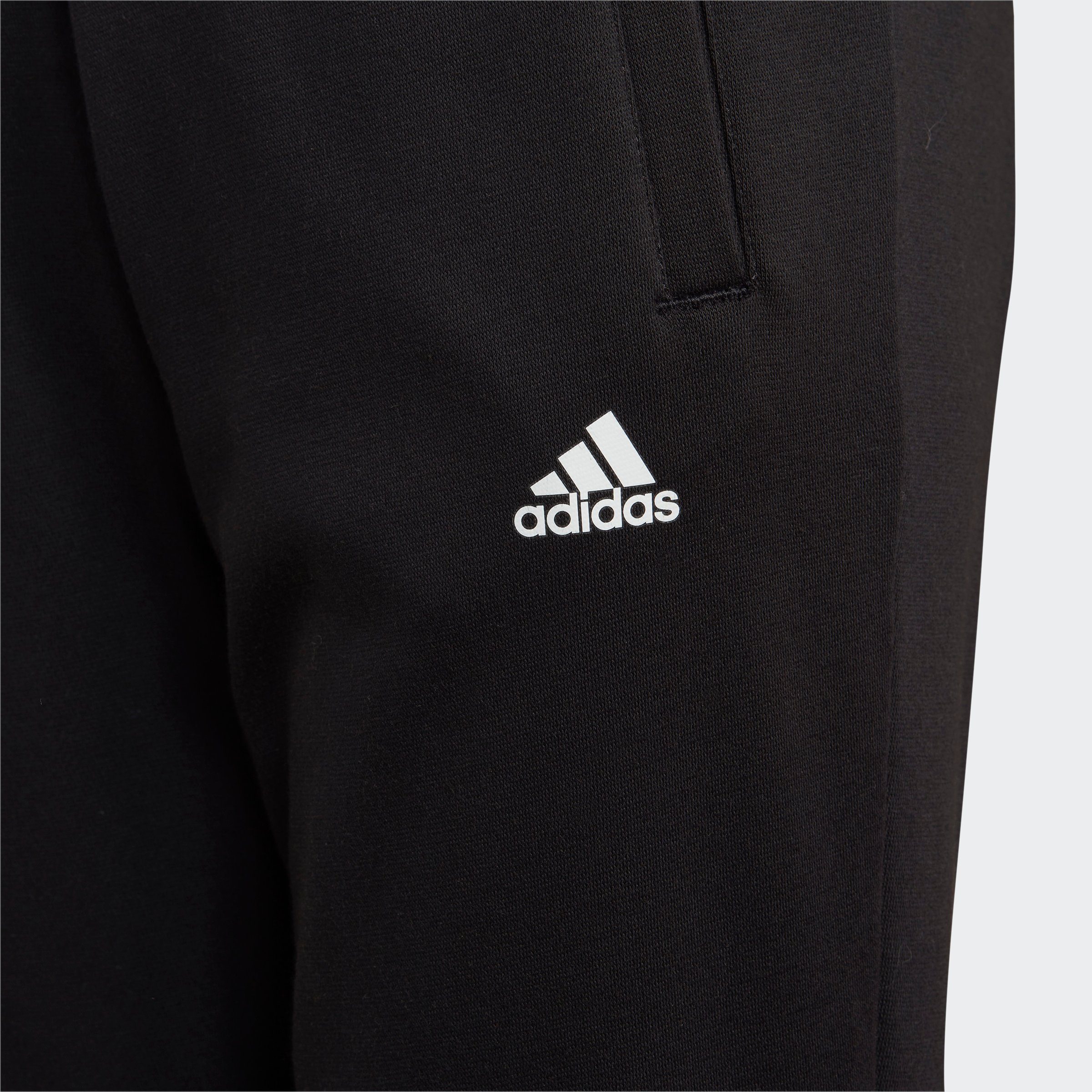 White ESSENTIALS Sportswear Trainingsanzug BIG LOGO KIDS / Black JOGGINGANZUG Scarlet (2-tlg) Better / adidas