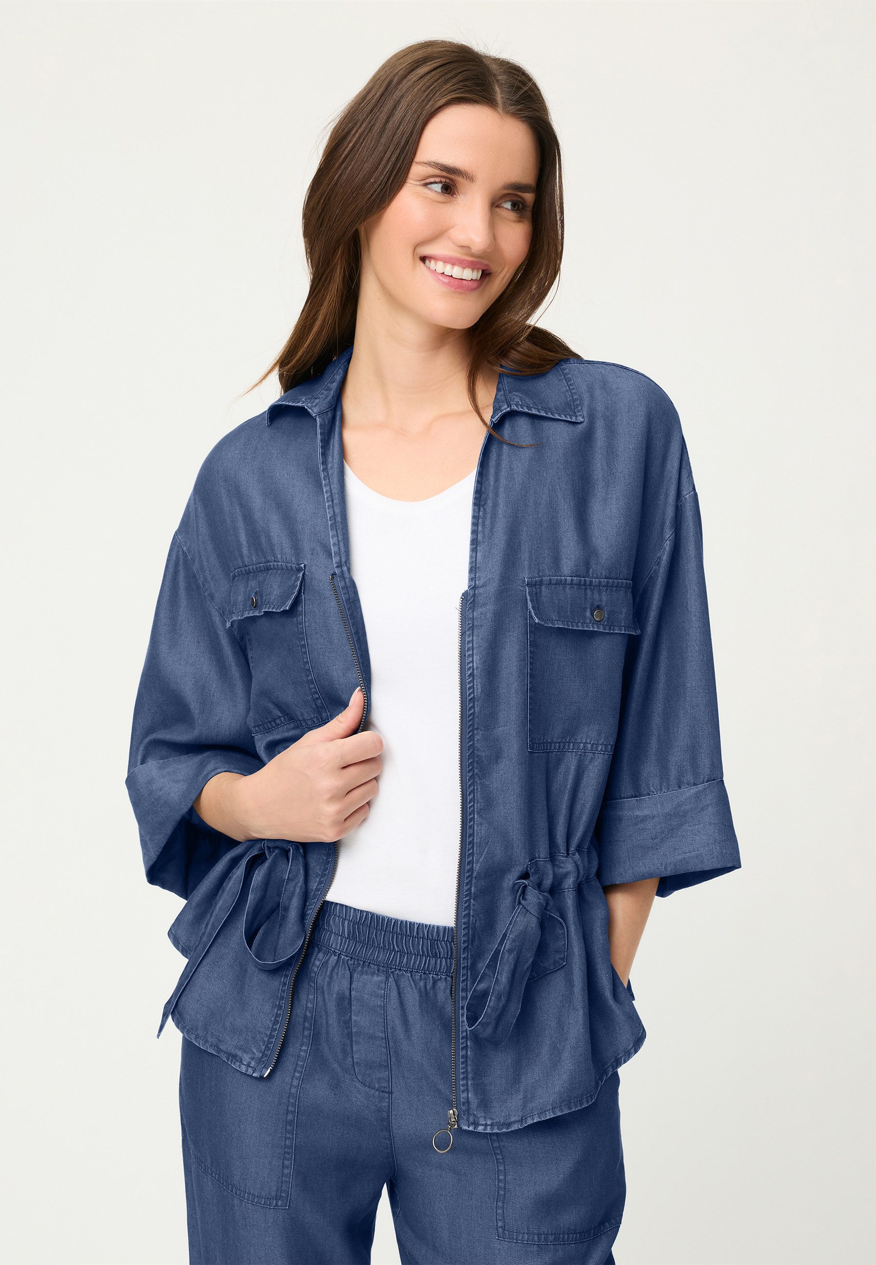 Olsen Kurzjacke mit Hemdblusenkragen und Reißverschluss