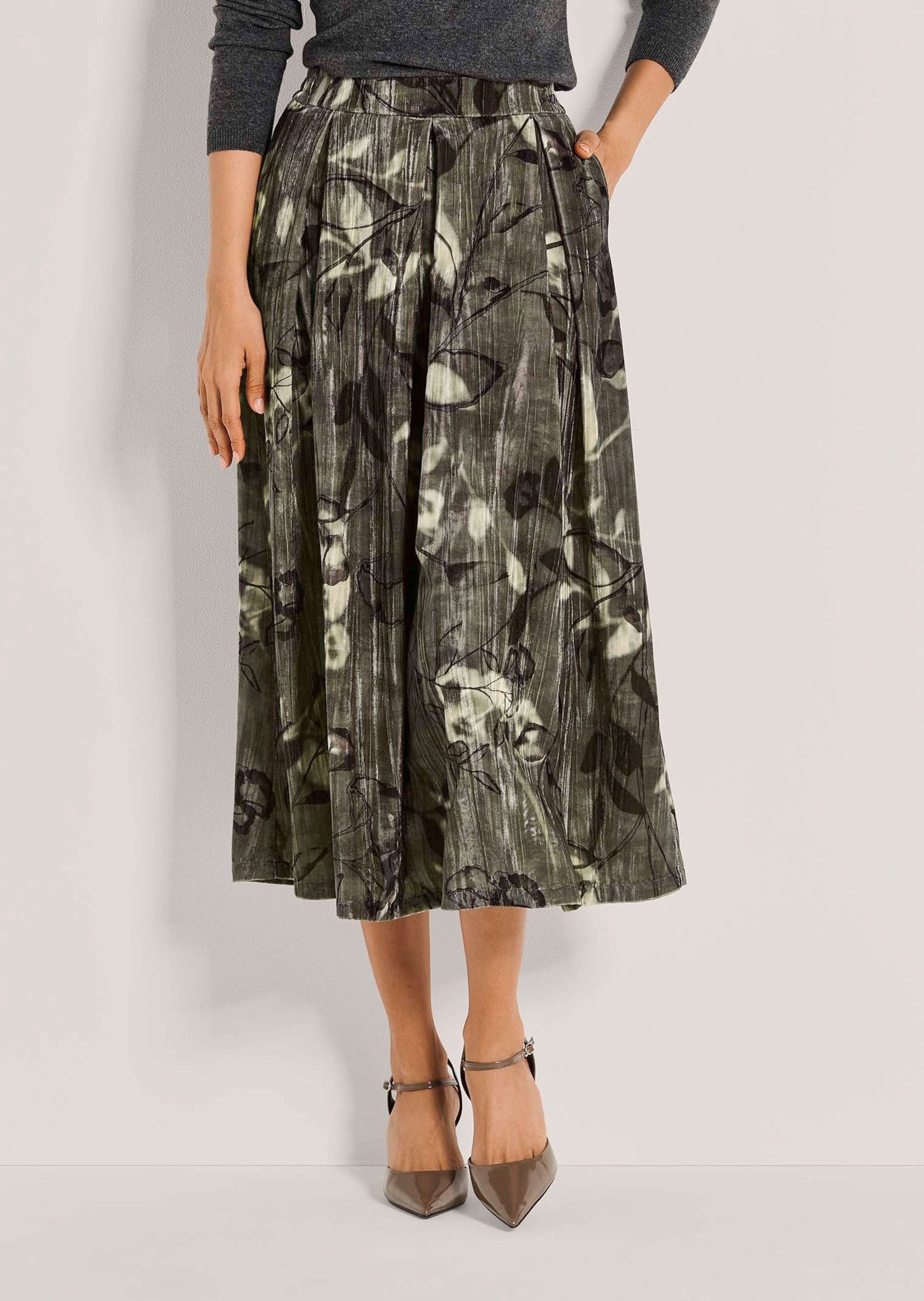 MADELEINE Maxirock Eleganter Midirock mit floralem Design Samtrock mit elastischem Bund und Crinkle-Struktur, wadenlang