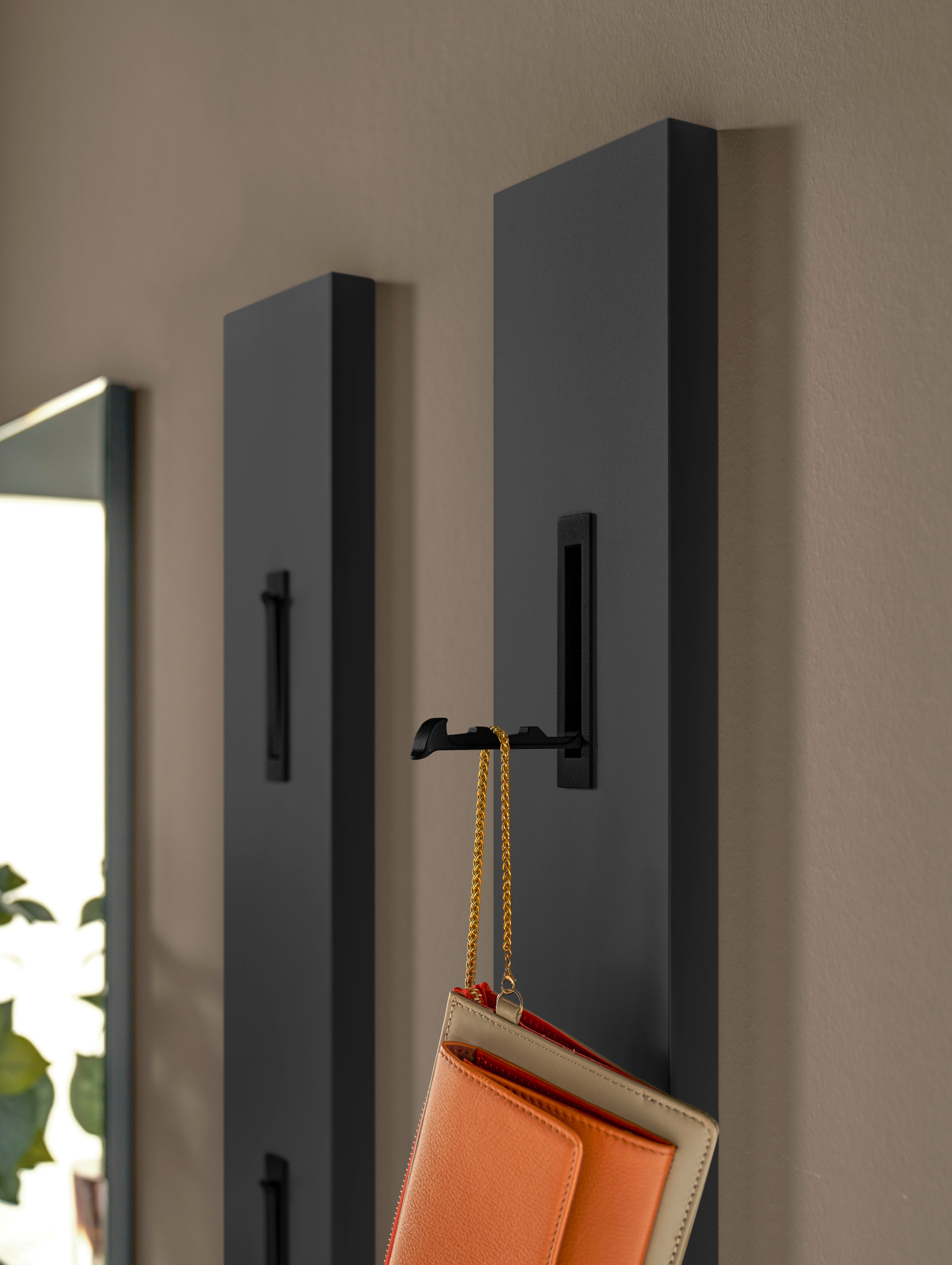 set one by Musterring Garderobenpaneel reno-Dielen, Schlankes Design, in 2 Farben erhältlich, 13 x 160 x 3cm, platzsparend