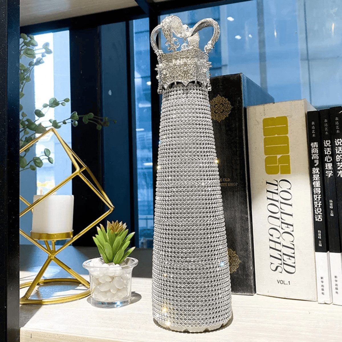 Nagham Ghazal Aswad Isolierflasche Diamond Crown 500ml Kronendeckel Edelstahl Stilvoll & Wiederverwendbar, Glitzer Strass Design, Stilvoll, Geschenkidee