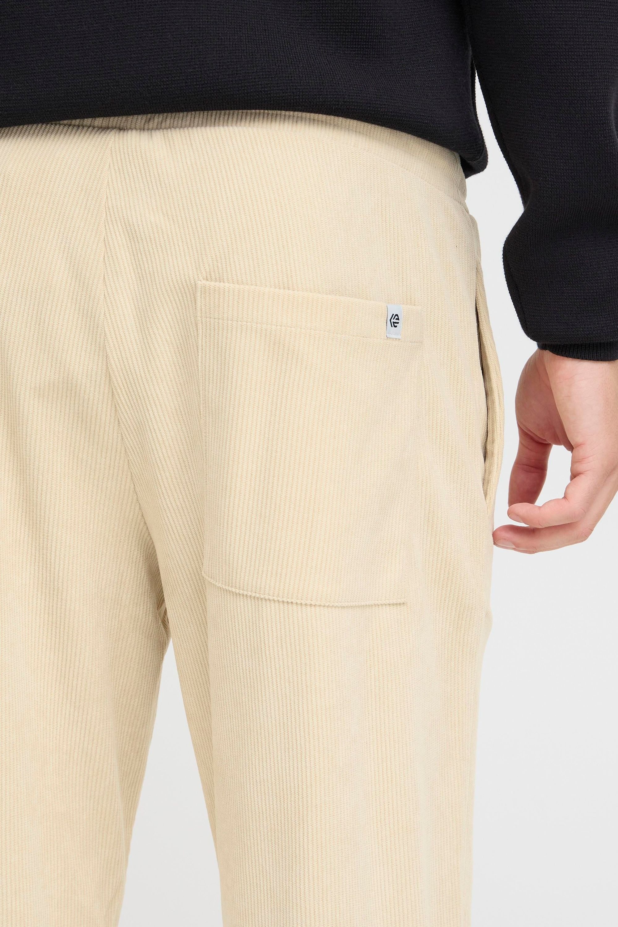 Indicode Chinohose IDMotoril Cordhose mit elastischem Bund - Regular Fit
