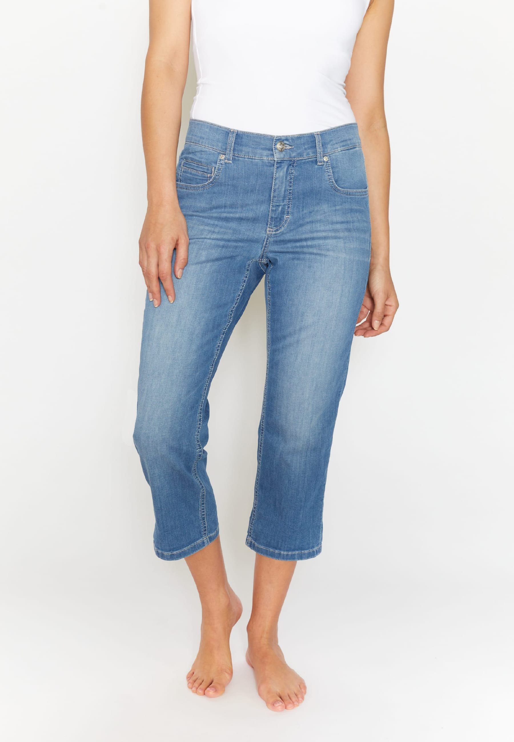 ANGELS Straight-Jeans Jeans Cici TU mit Beinumschlag mit Label-Applikationen hellblau | Straight-Fit Jeans