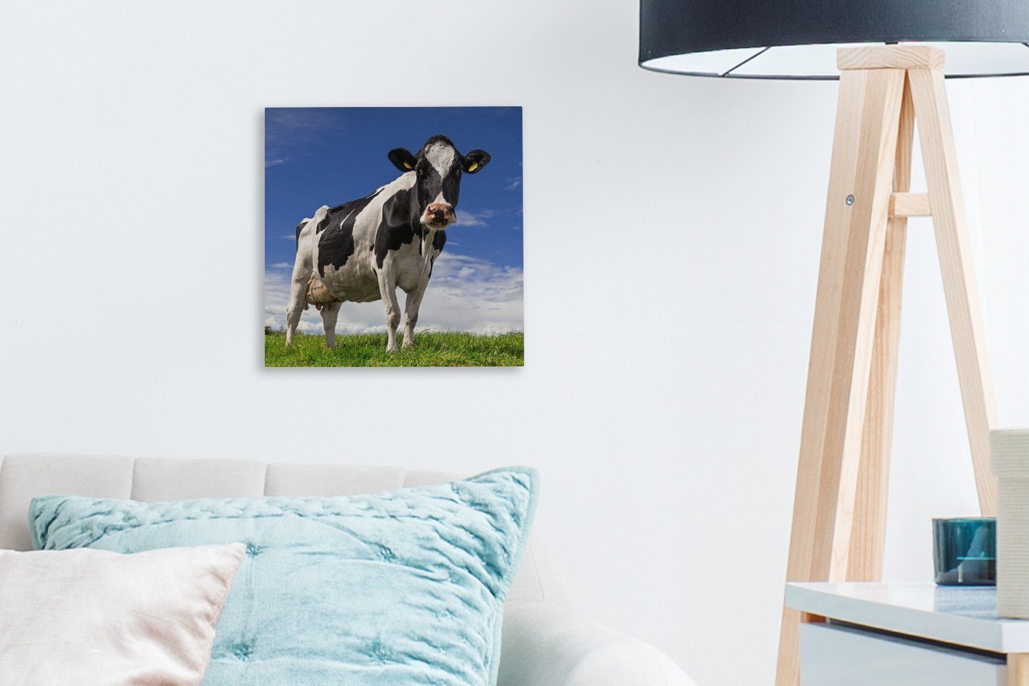 Kuh Tiere, Gras OneMillionCanvasses® - St), für - Blau (1 bunt Leinwandbild - Wohnzimmer Schlafzimmer Bilder Leinwand