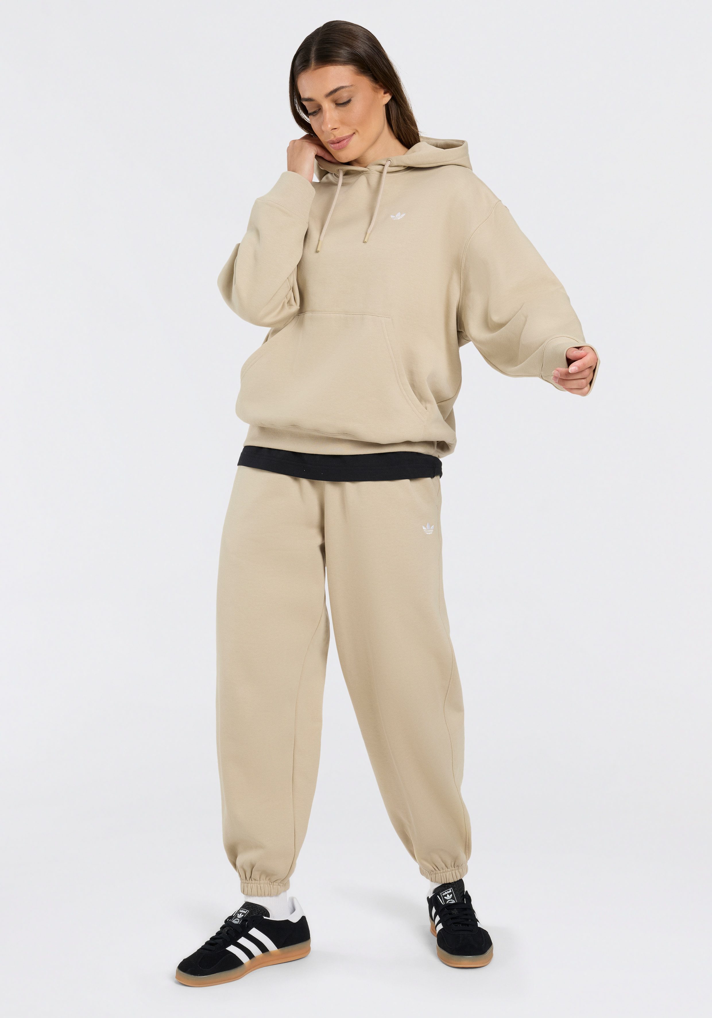 Zum Outfit 8