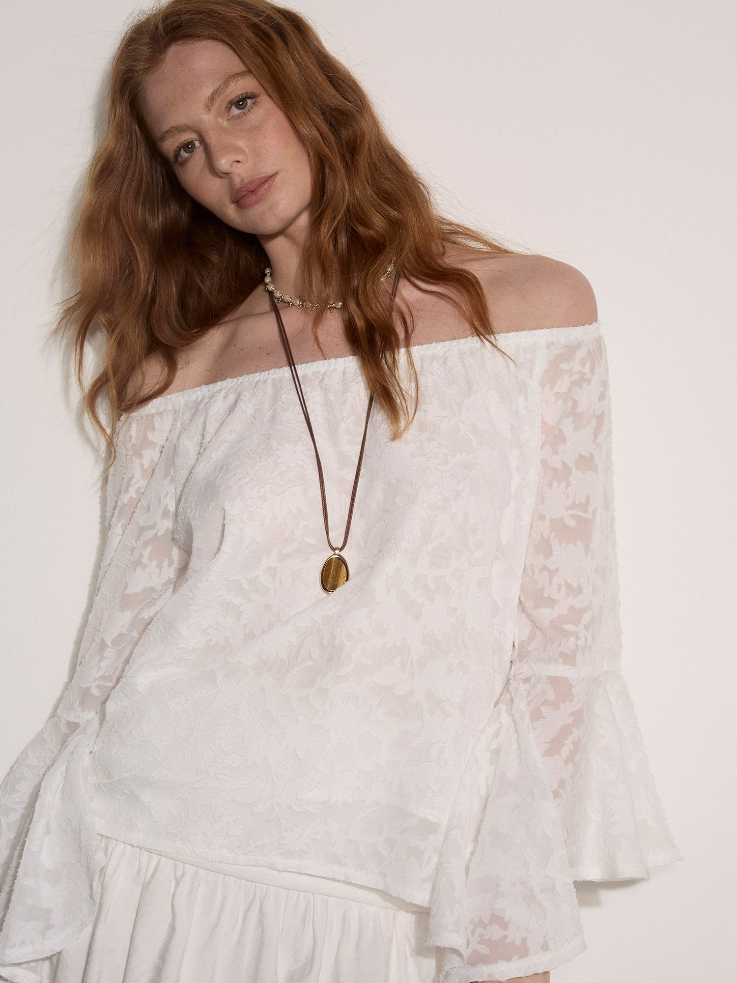 Apricot Spitzenbluse Bardot-Top aus Jacquard-Chiffon mit verdecktem Verschluss