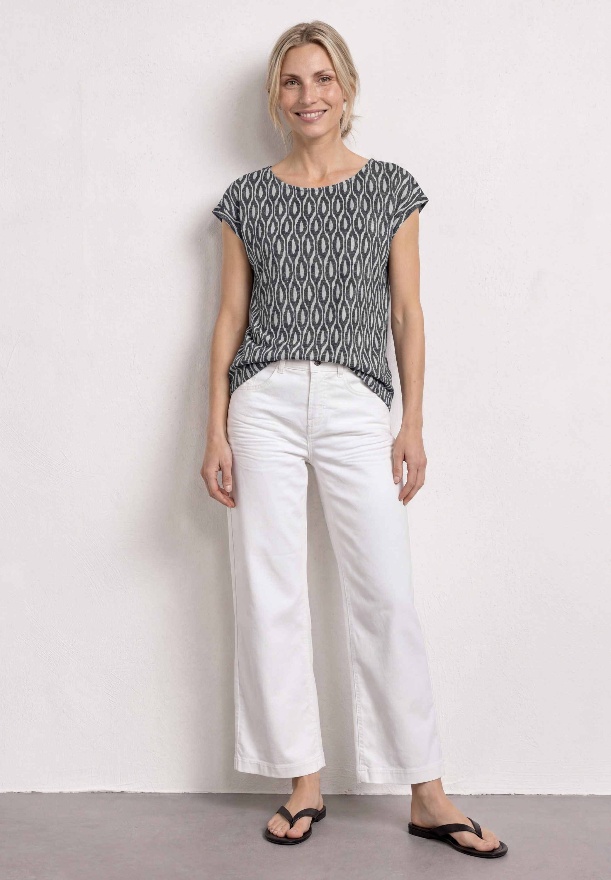 STREET ONE Shirttop Sommershirt im Ausbrenner-Look/mit Allover-Print – Bild 3 von 5