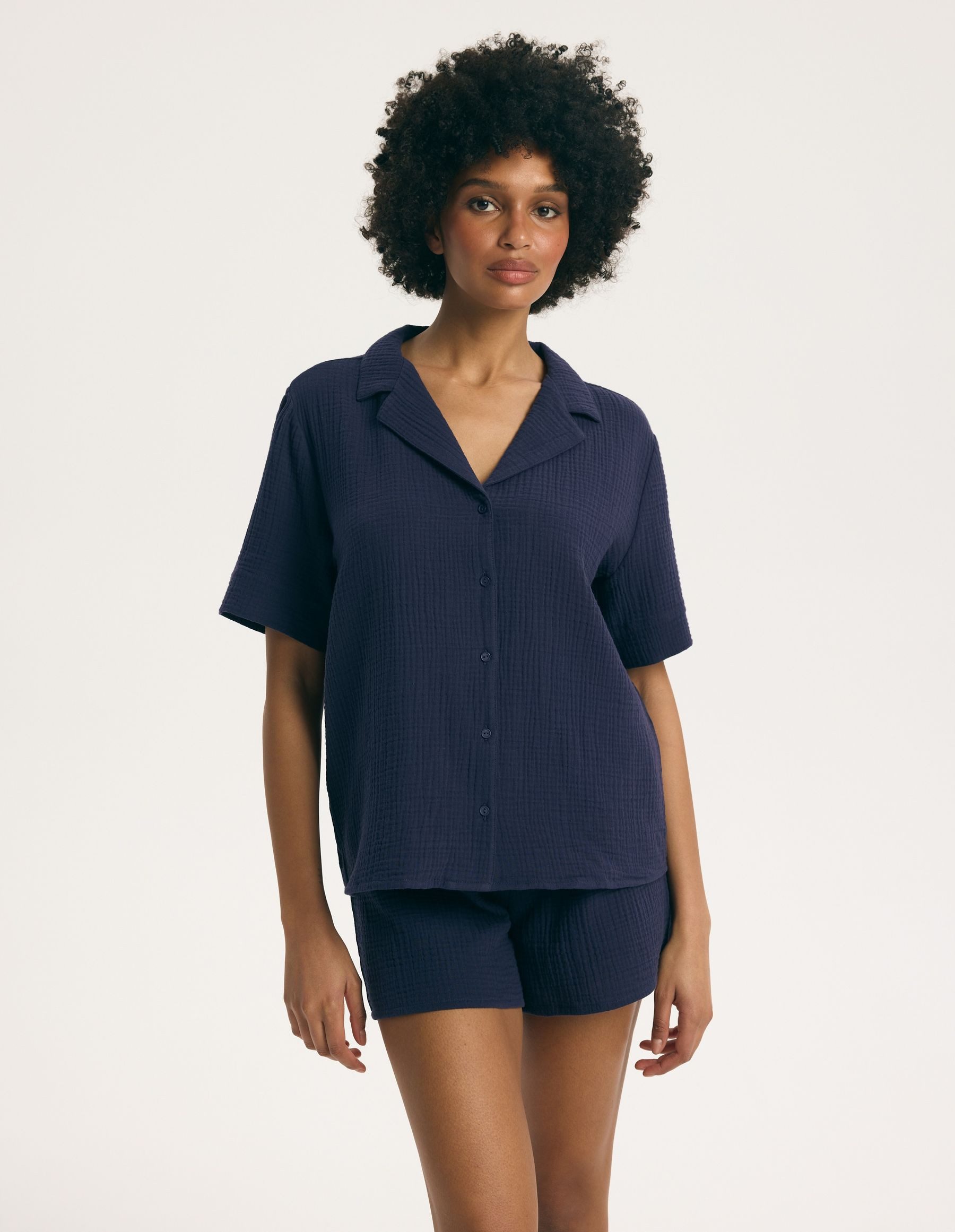 ESOTIQ Blusenshirt Musselin-Hemdbluse mit Kurzarm und Knopfleiste, Garden