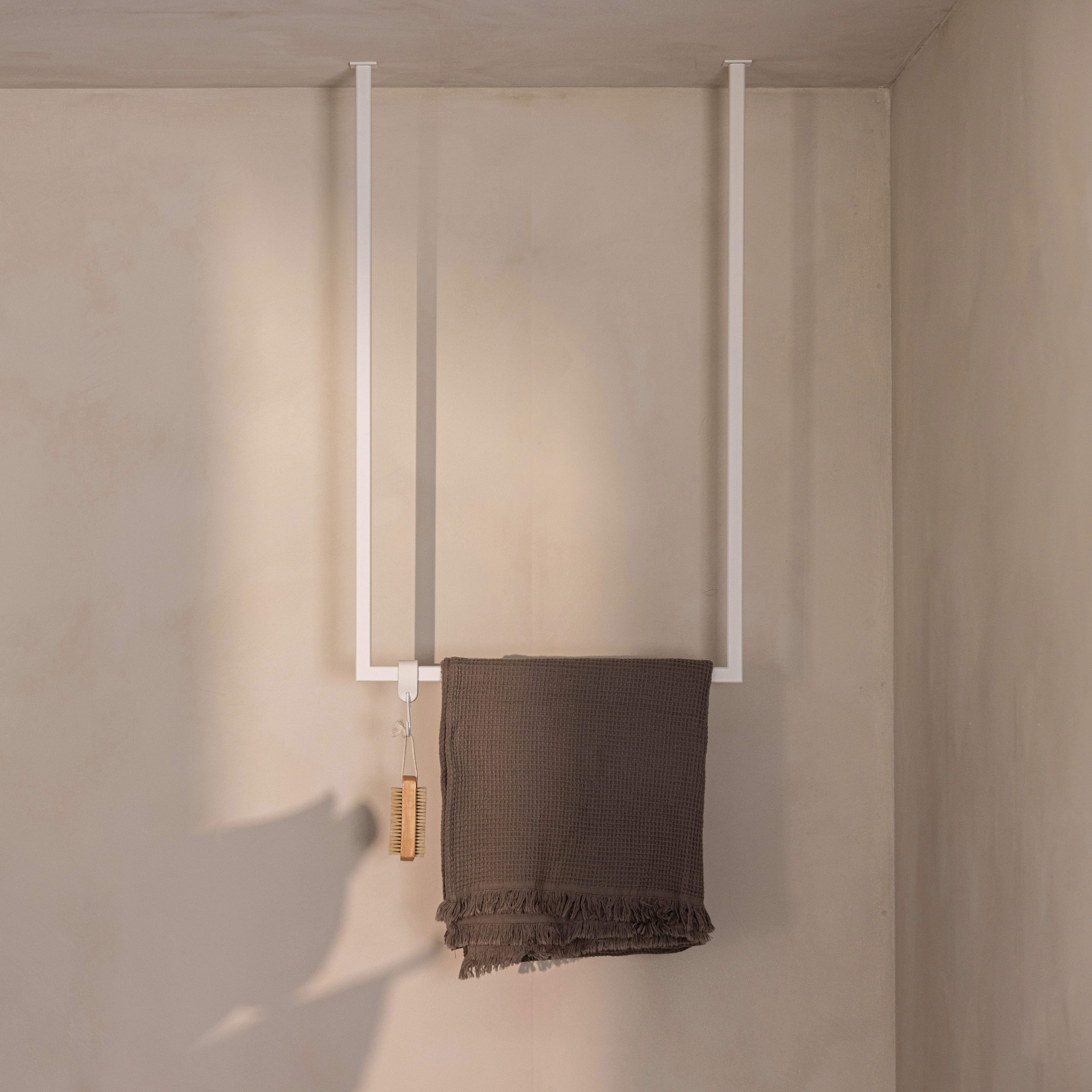 Metallbude Handtuchhalter TENSI, aus Metall, Deckenmontage, Badewanne, Dusc günstig online kaufen