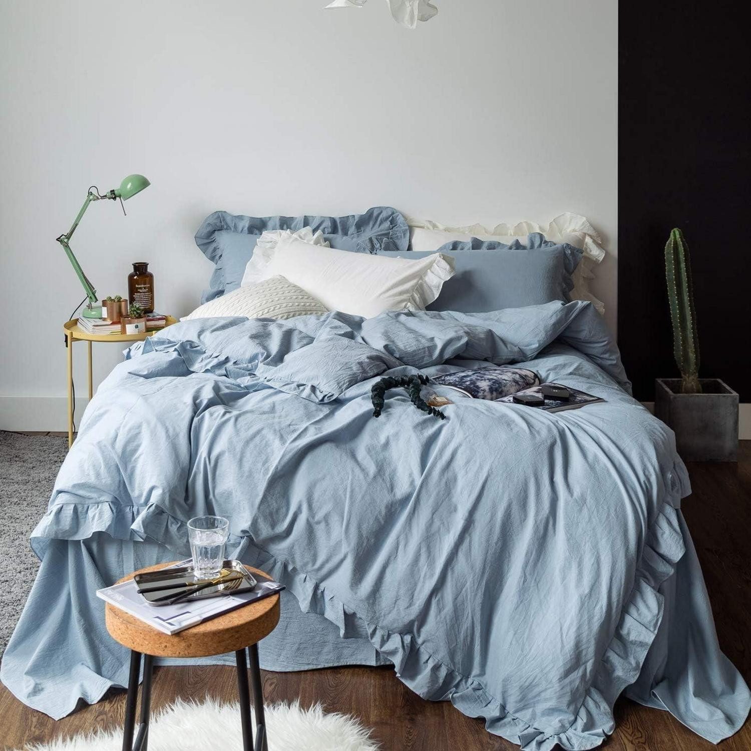 LuxusKollektion Bettwäsche Bettwäsche 135x200 cm Romantisch Rüschen Gräulich Blau