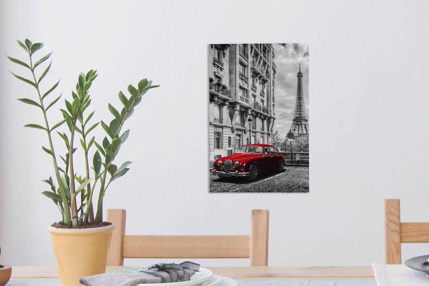 OneMillionCanvasses® Leinwandbild - Leinwandbild (1 cm Gemälde, inkl. Weiß Eiffelturm fertig Schwarz bespannt 20x30 - St), Auto, - Zackenaufhänger,
