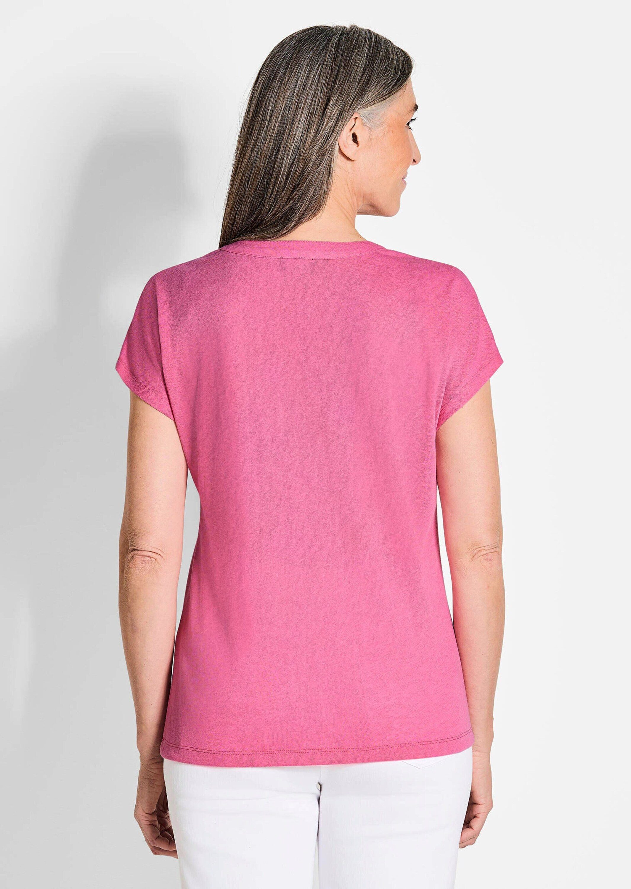 GOLDNER T-Shirt Luftiges Basicshirt mit V-Ausschnitt Strukturierter Jersey, V-Ausschnitt, Basic-Länge, Kurzarm