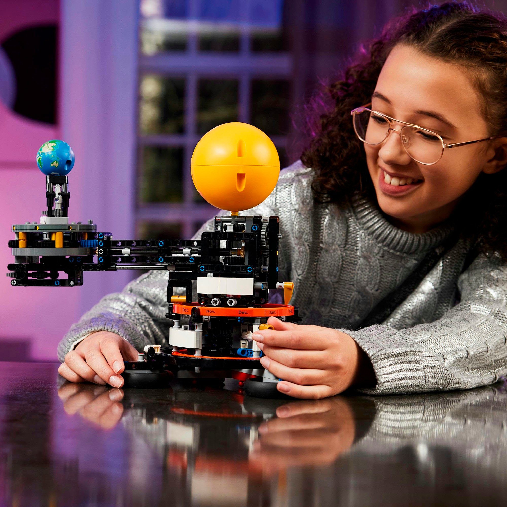 LEGO® Sonne Erde Mond Modell (42179), günstig online kaufen