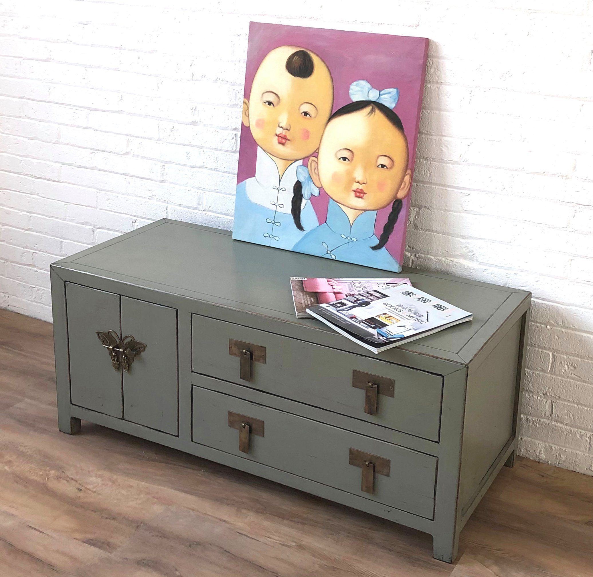 OPIUM OUTLET Kommode Schrank Lowboard Sideboard TV-Kommode Fernsehschrank shabby-chic (komplett montiert, Asia Möbel Hochzeitsschrank), asiatisch chinesisch orientalisch vintage Landhaus-Stil
