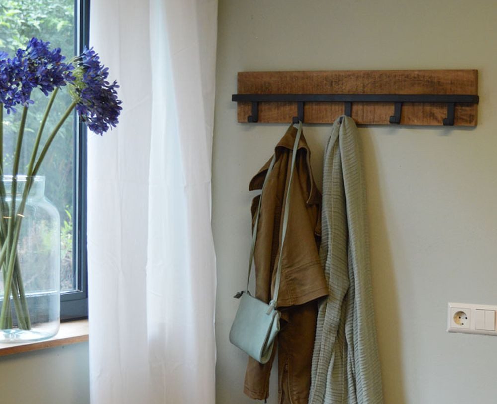 Couchcenter Wandgarderobe Mangoholz Mango Metall Garderobe Ethan Wandgarderobe Wandpaneel, 5 Metall Haken