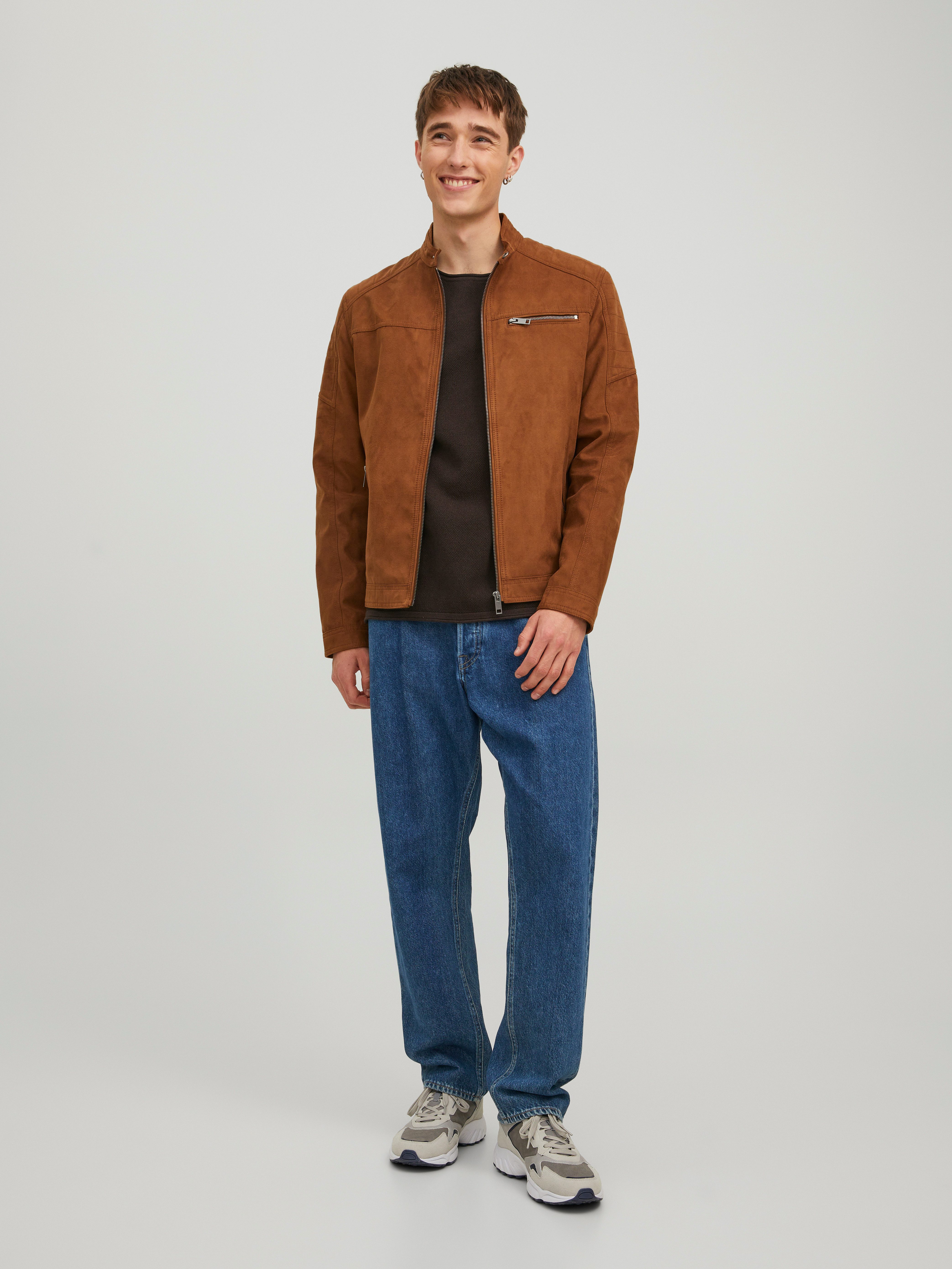 Jack & Jones Lederimitatjacke JJEROCKY in Kunstlederoptik mit Reißverschlusstaschen unifarben, modisch, regular fit, Lederimitat – Bild 5 von 5