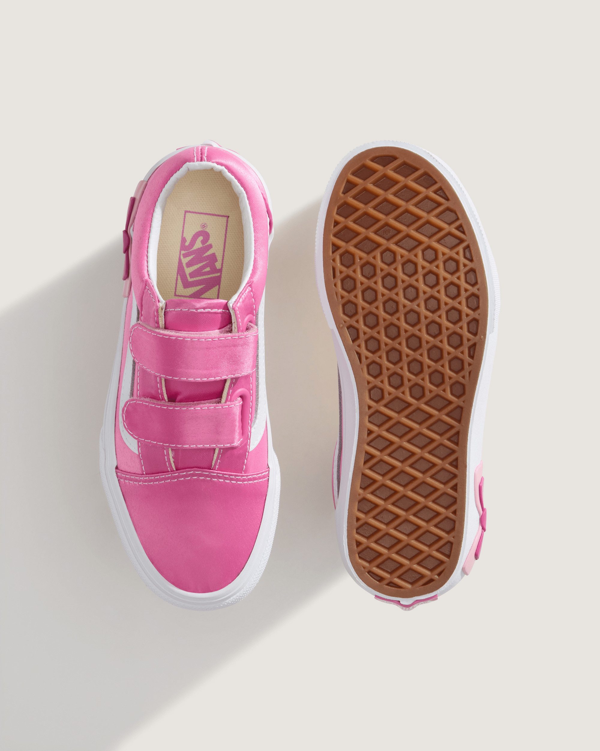 Vans Old Skool V Bow Sneaker