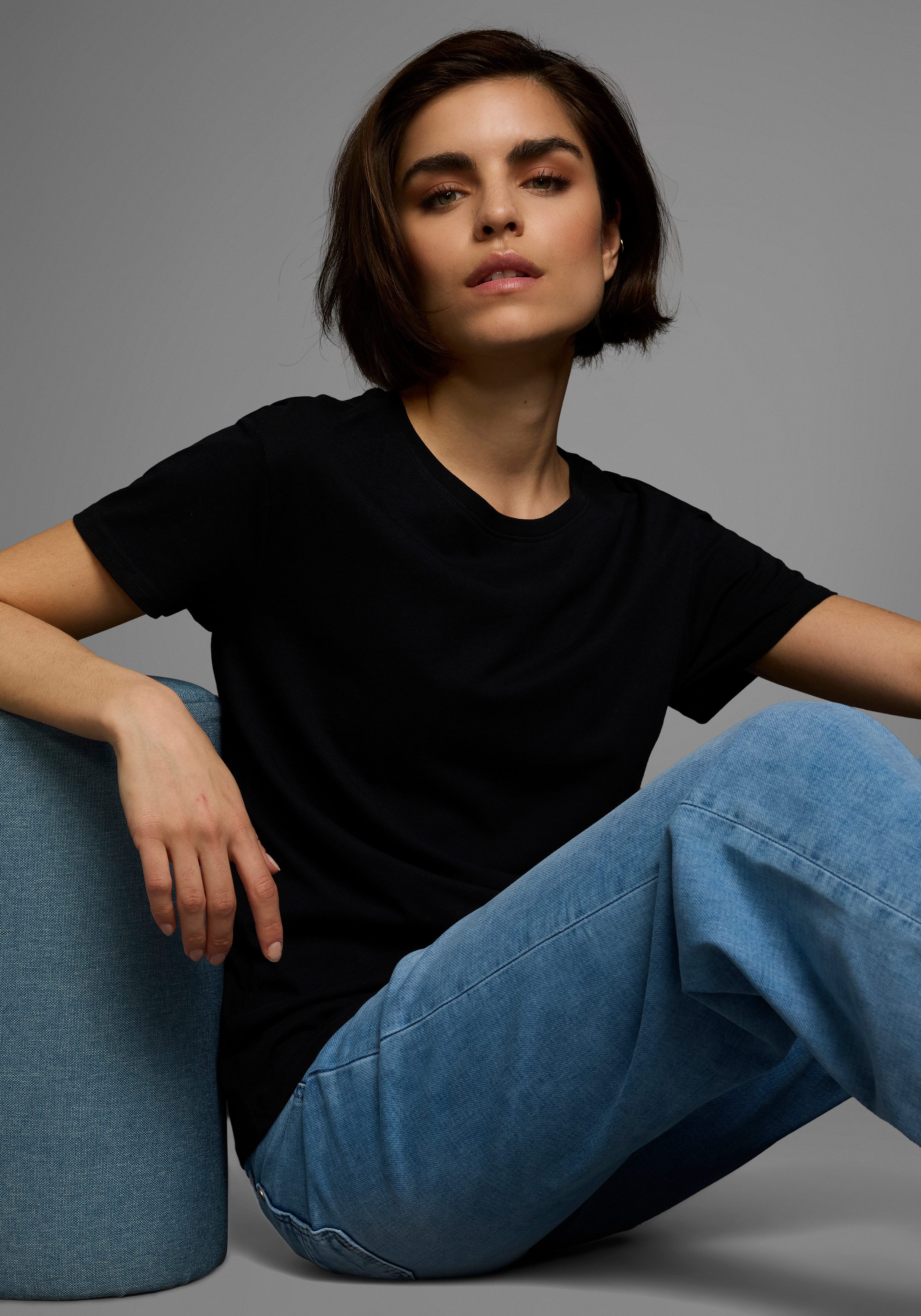 AJC T-Shirt Basic-Stil, Oversize-Passform, Rundhalsausschnitt