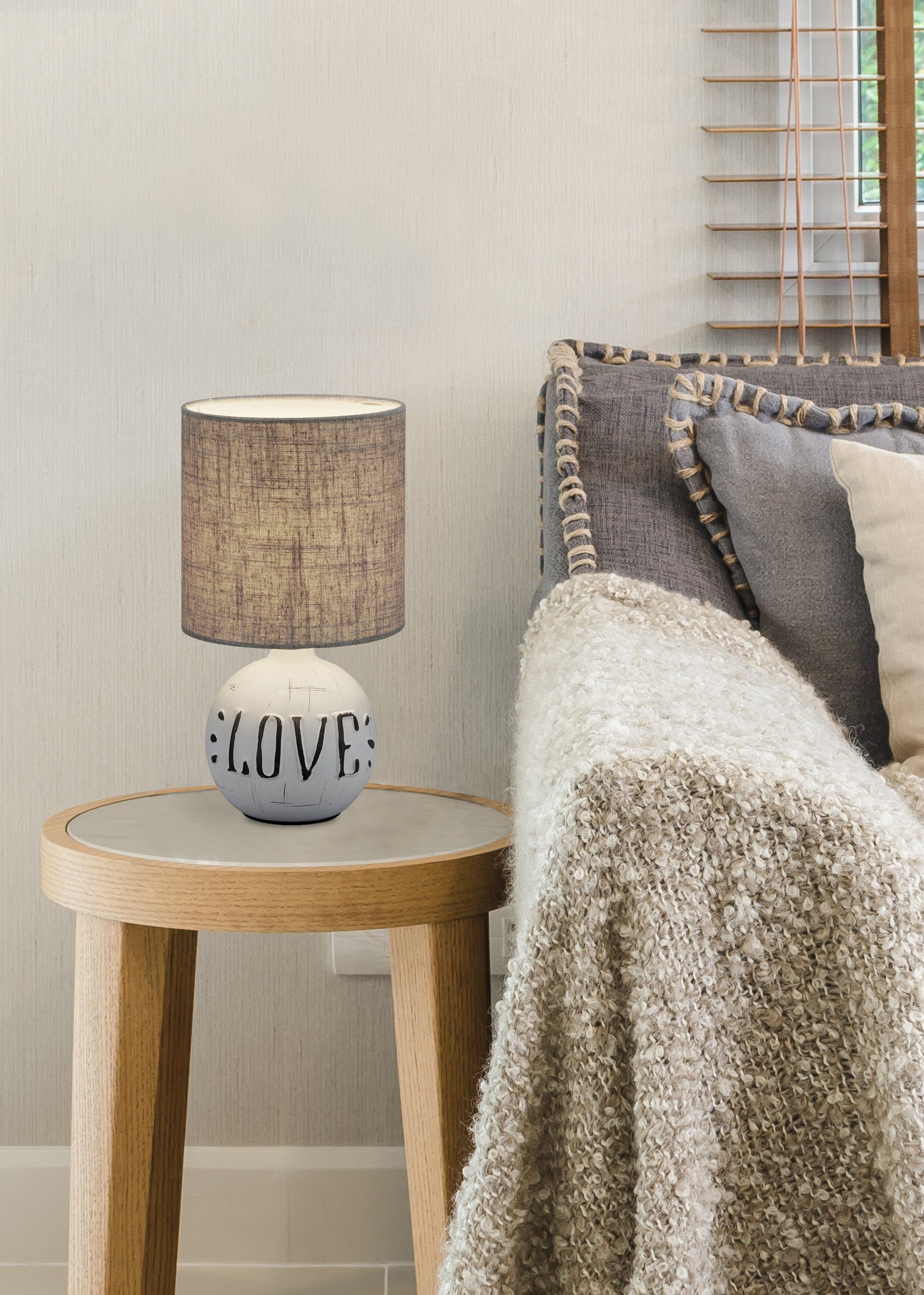 Reality Leuchten Schreibtischlampe Esna, Leuchtmittel wechselbar, E14 Tischleuchte mit LOVE-Schriftzug, Keramikfuß und Stoffschirm