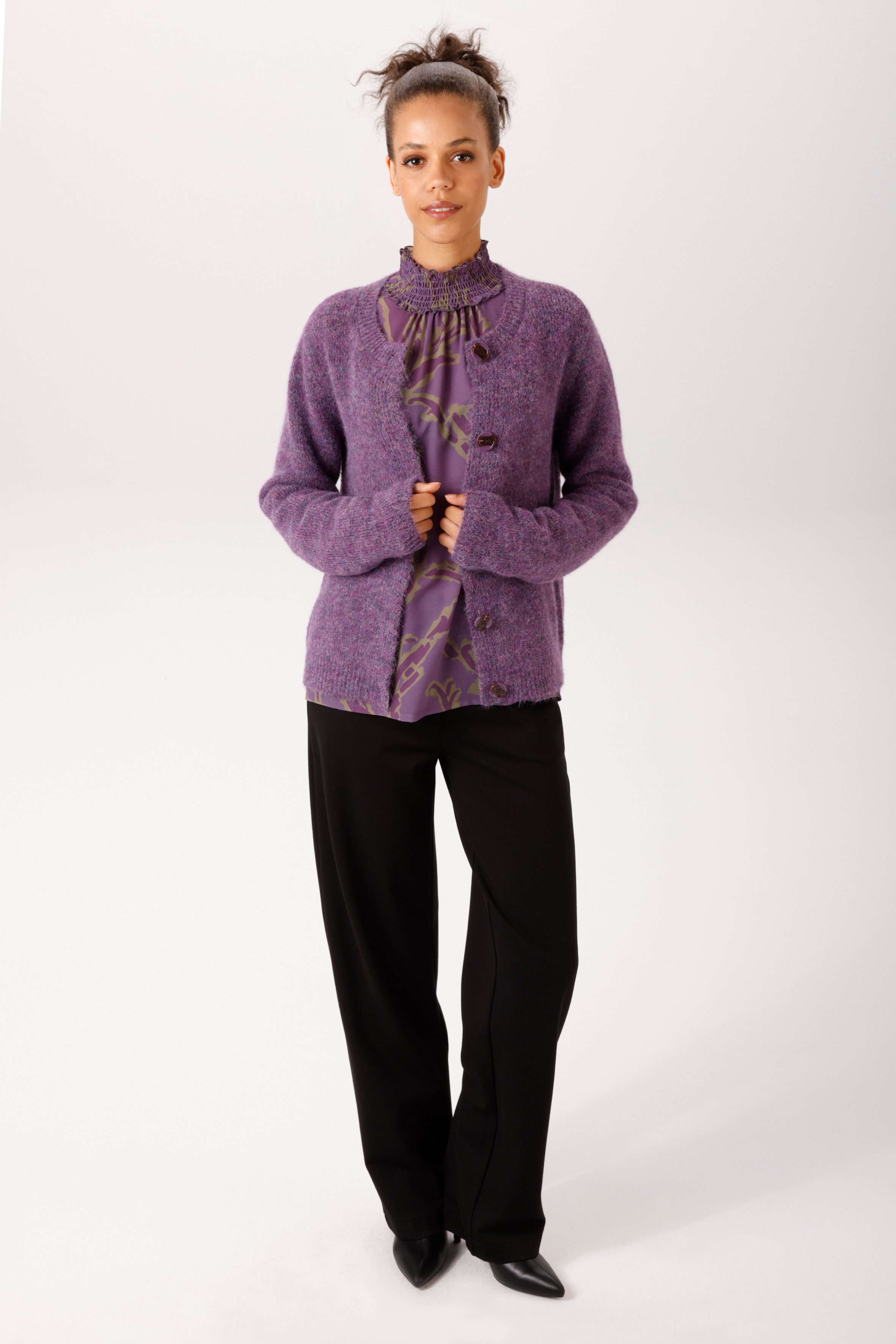 Zum Outfit 11