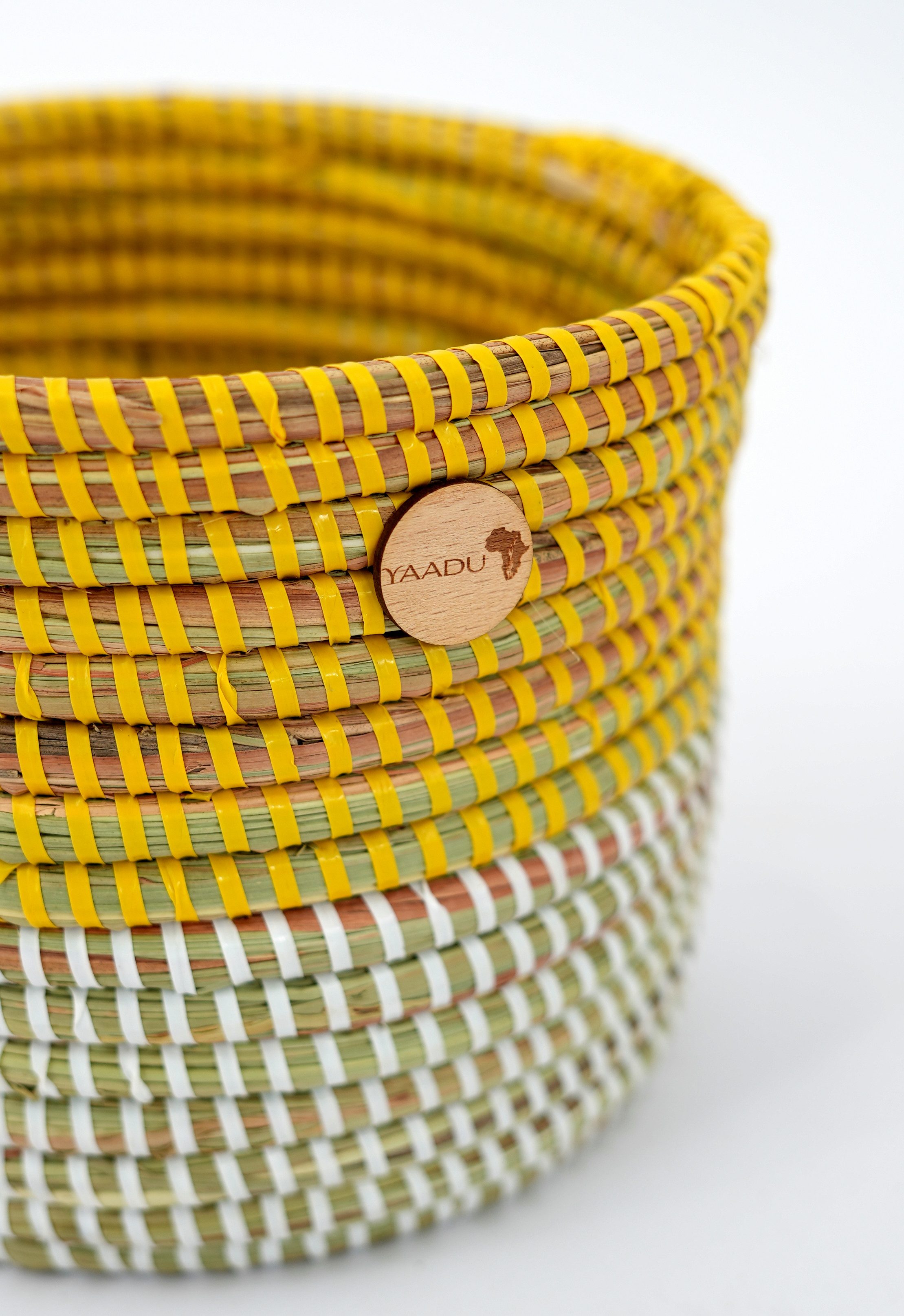 YAADU Aufbewahrungskorb Allzweckkorb geflochtener Korb klein - Ordnung, Pflanzenkorb, Übertopf, ca 16x13,5cm - Handgefertigt in Afrika aus traditioneller Flechtkunst