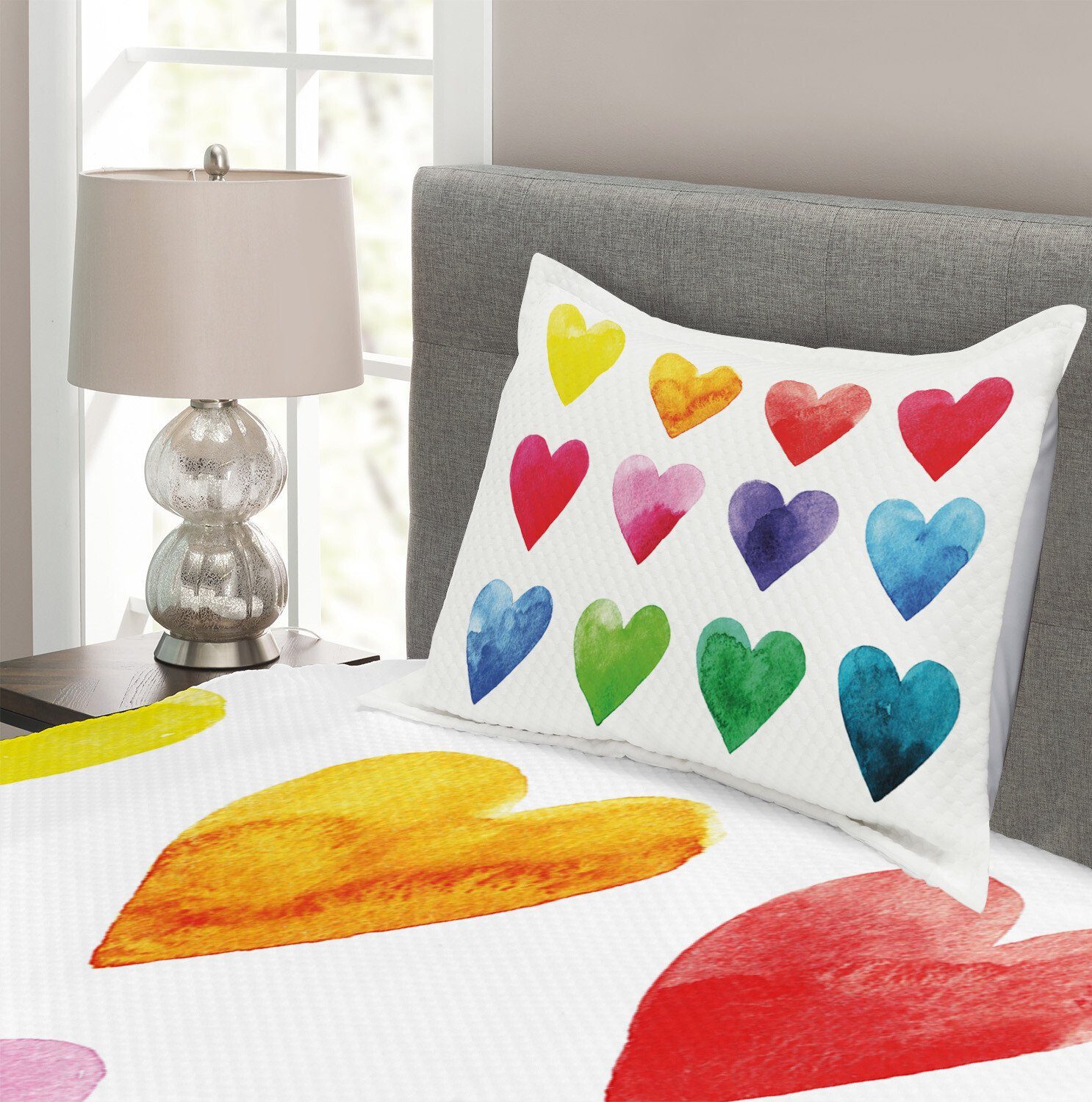 Tagesdecke Set mit Kissenbezügen Waschbar, Valentine Regenbogen-Farben-Herzen Abakuhaus